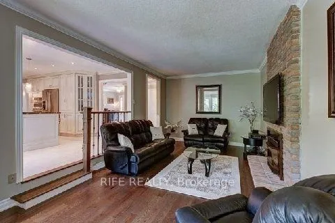 88 Windermere Crescent