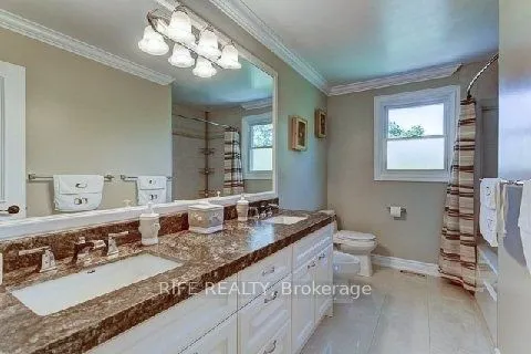 88 Windermere Crescent