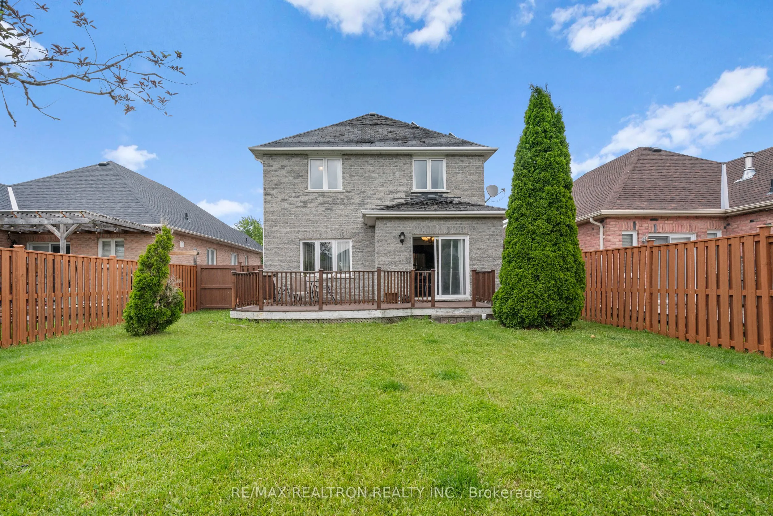 115 Glendower Crescent