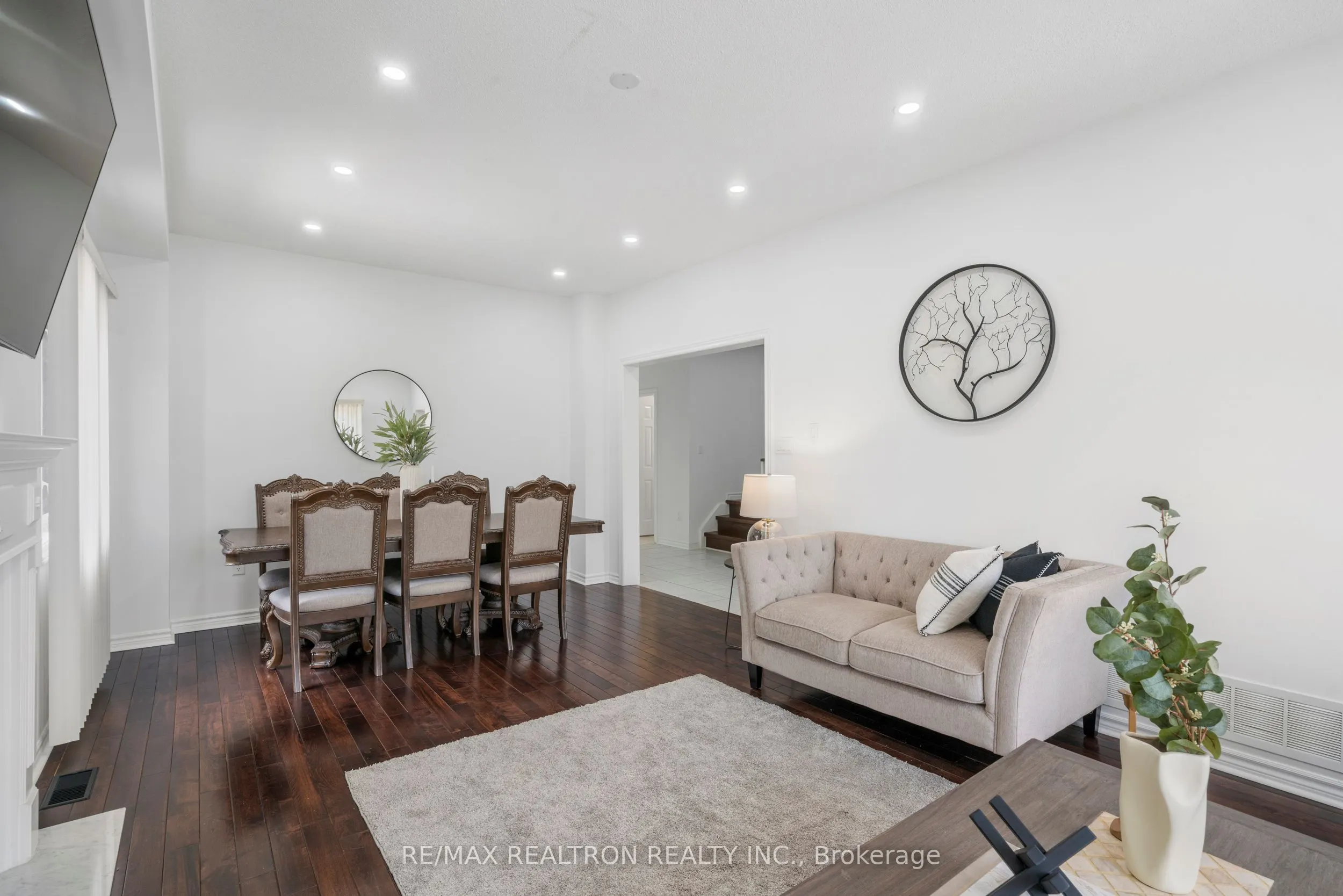 115 Glendower Crescent