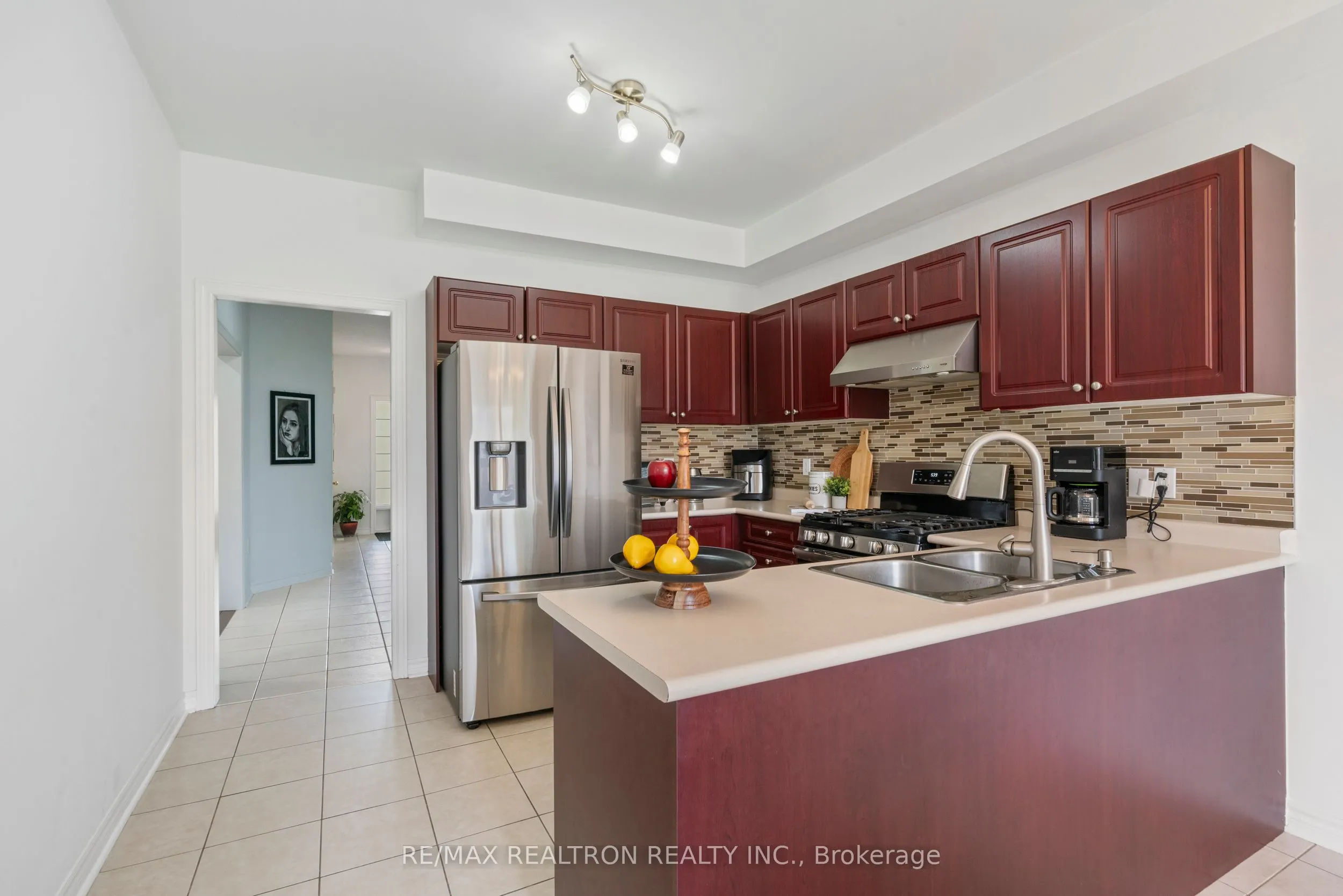 115 Glendower Crescent