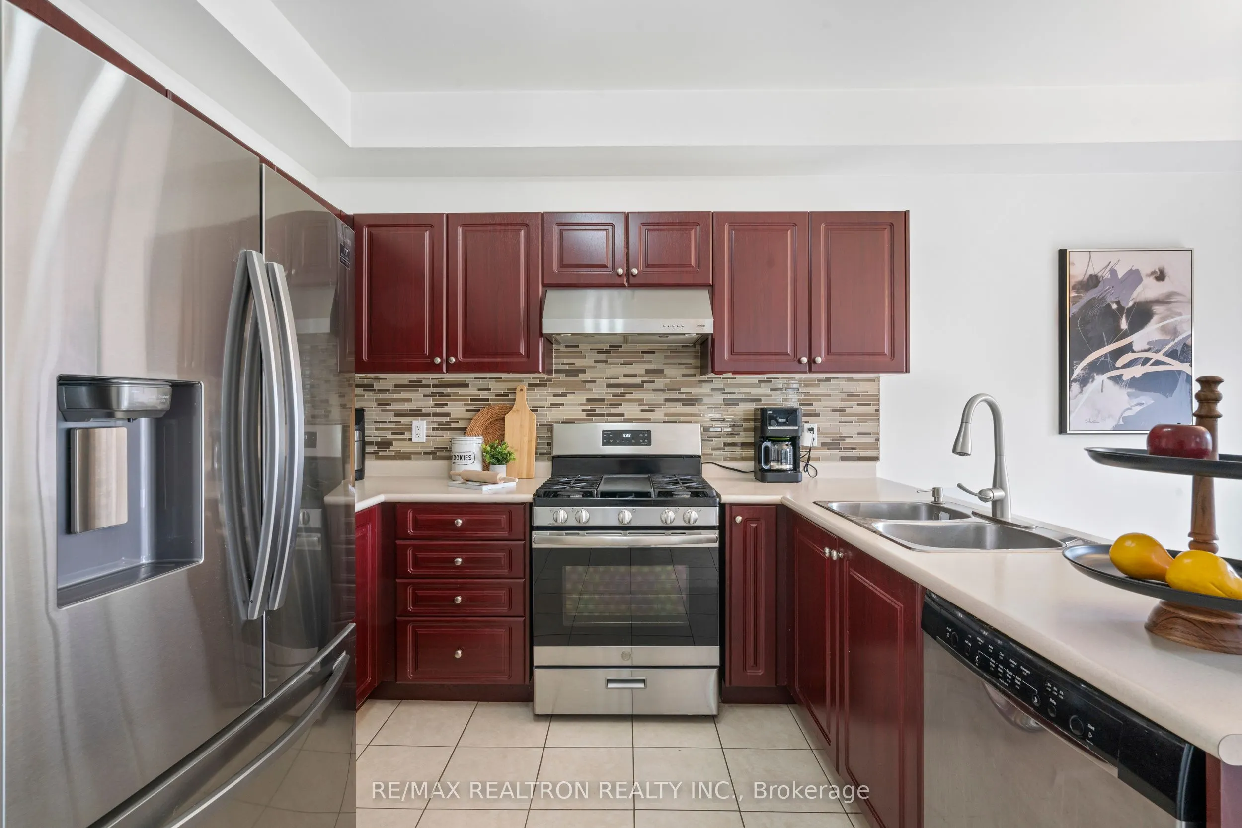 115 Glendower Crescent