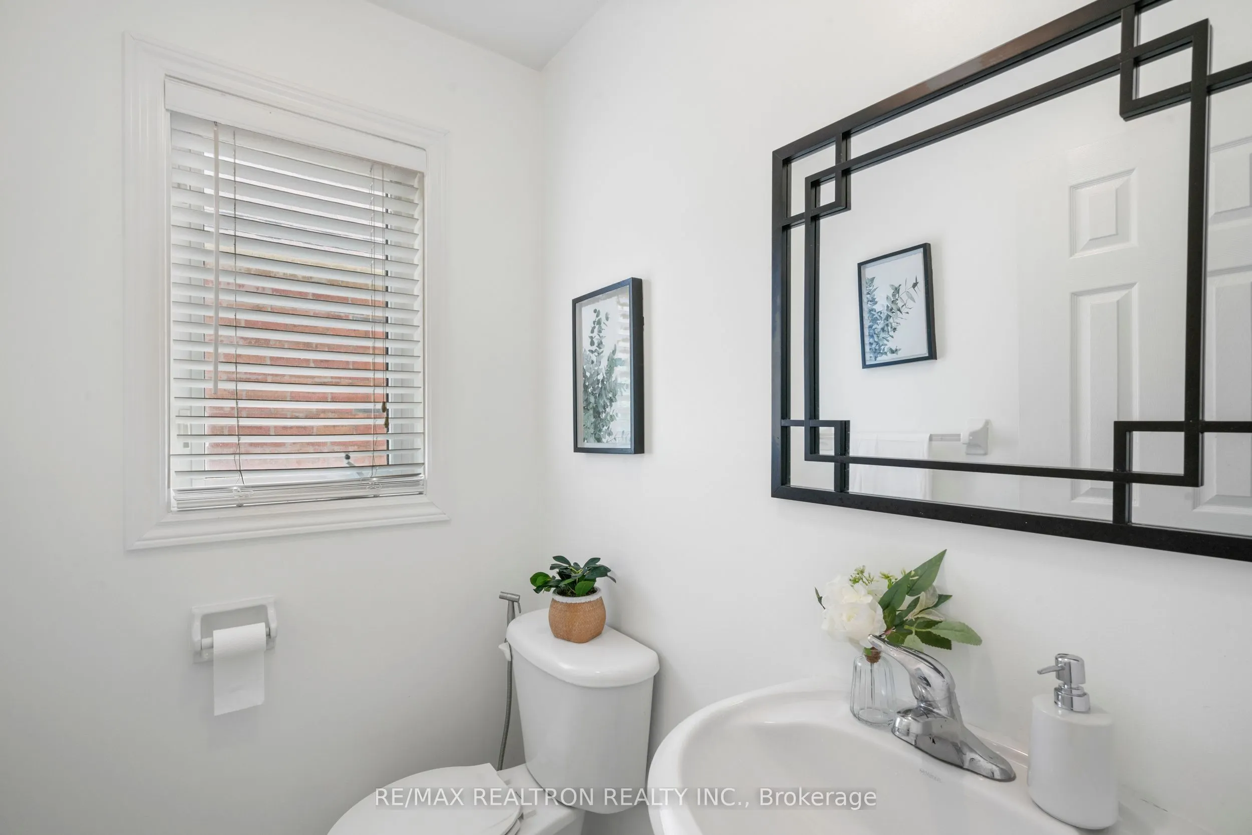 115 Glendower Crescent