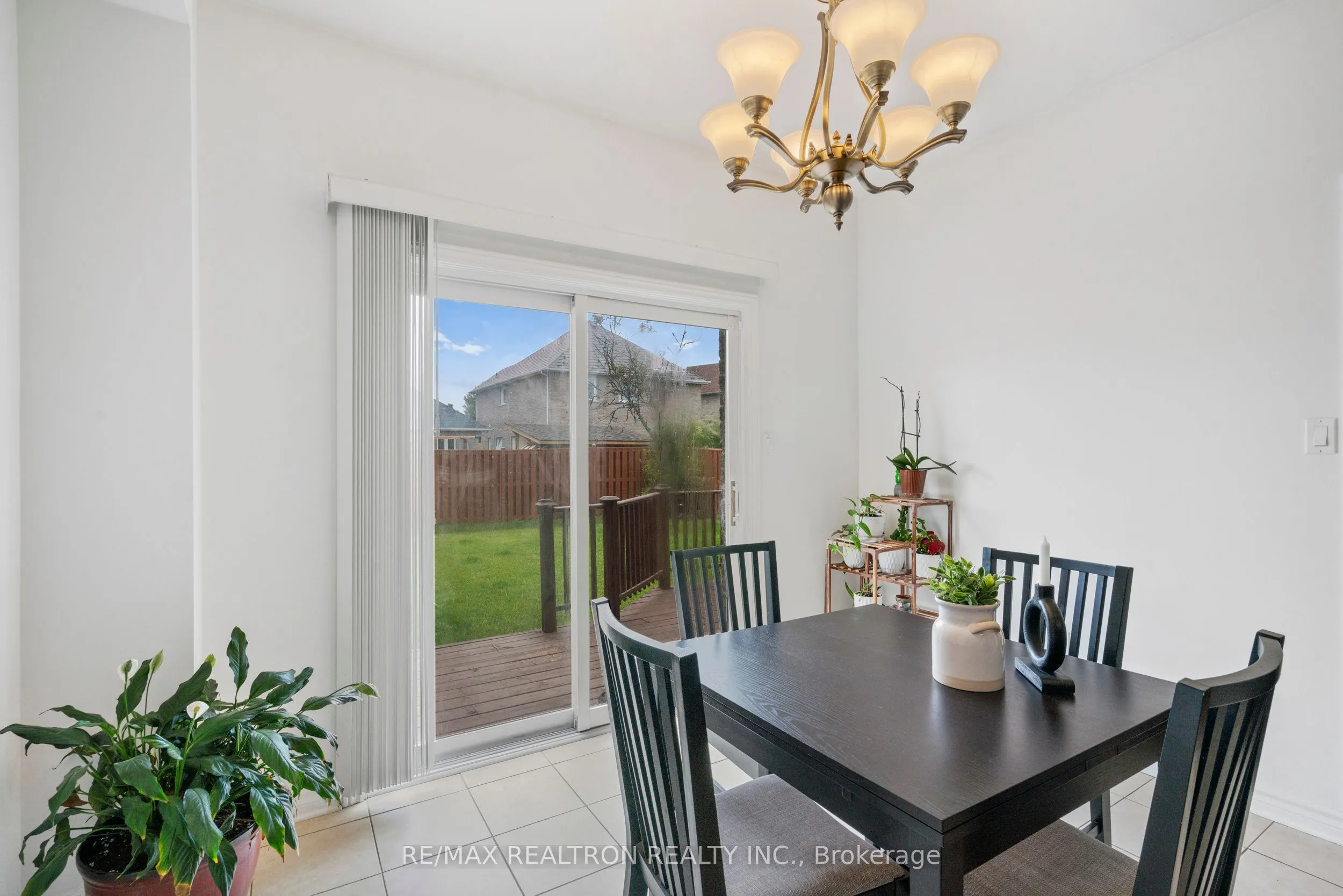 115 Glendower Crescent