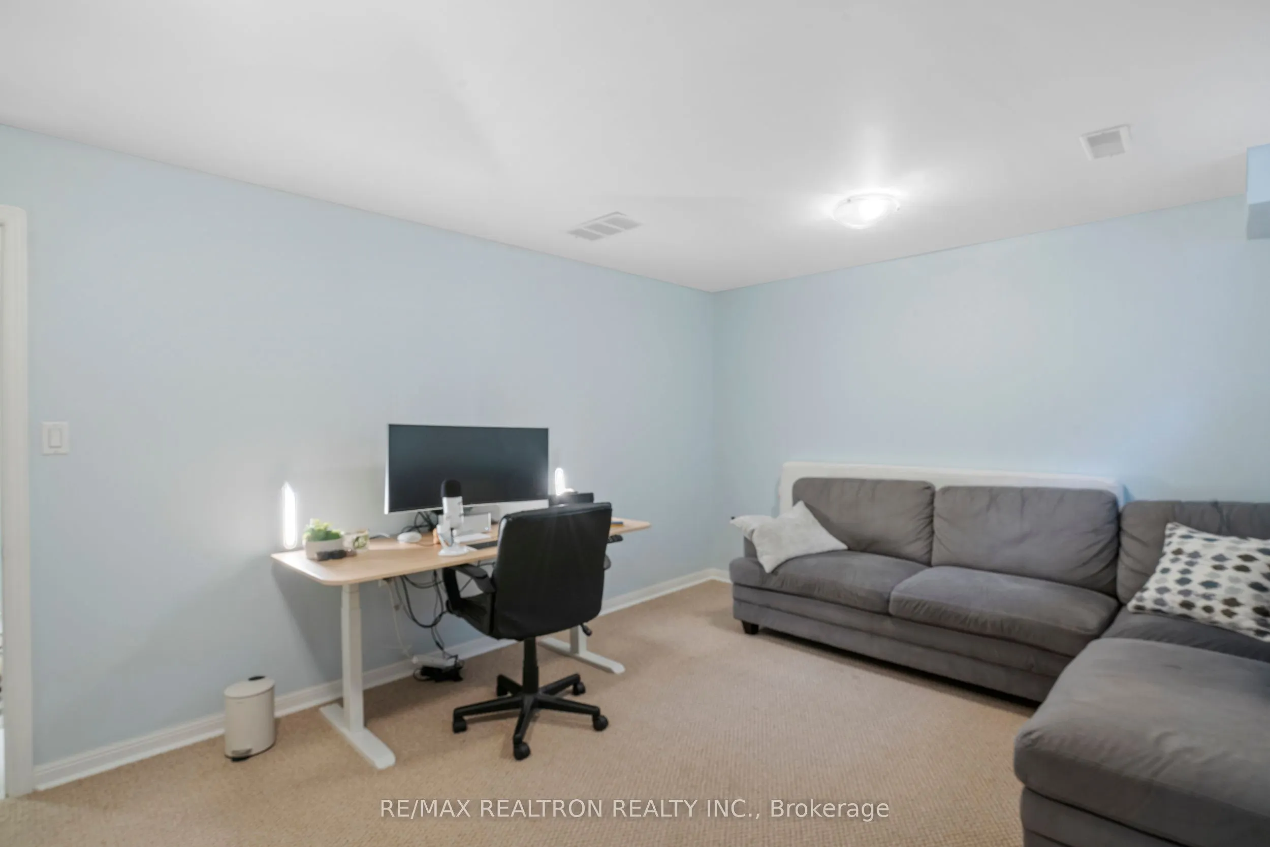 115 Glendower Crescent