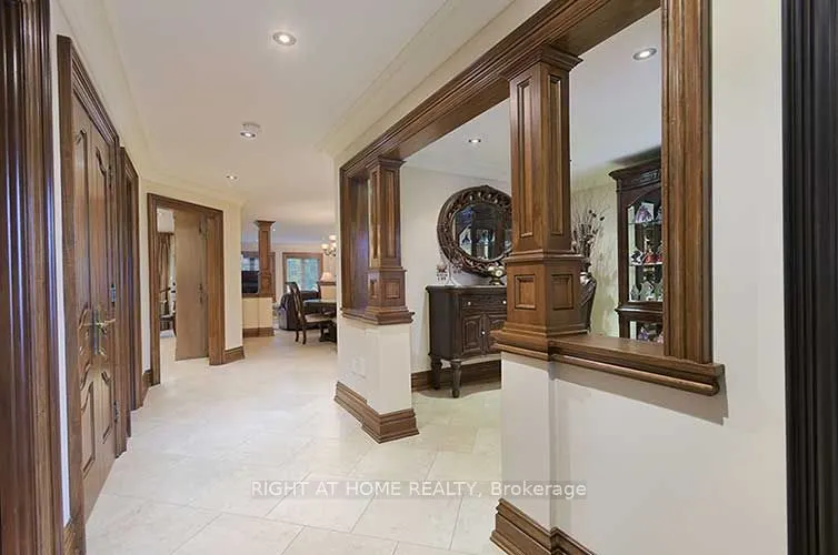 166 Royalpark Way