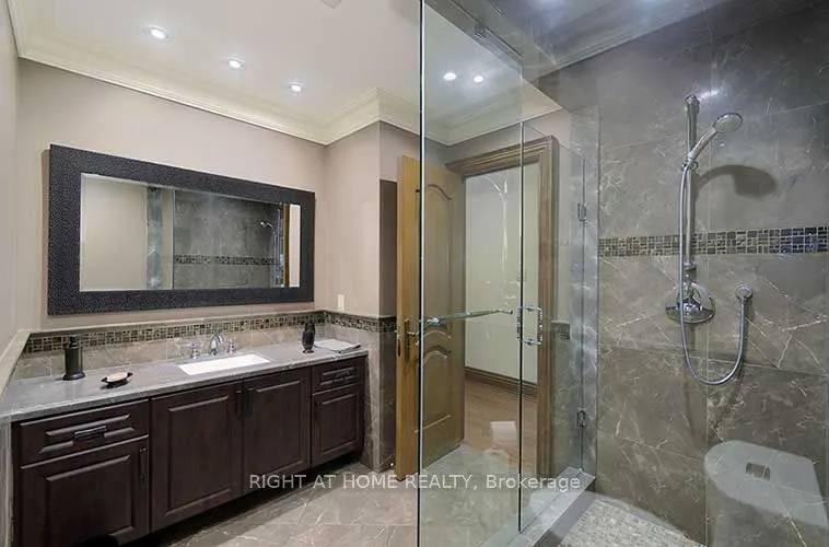 166 Royalpark Way