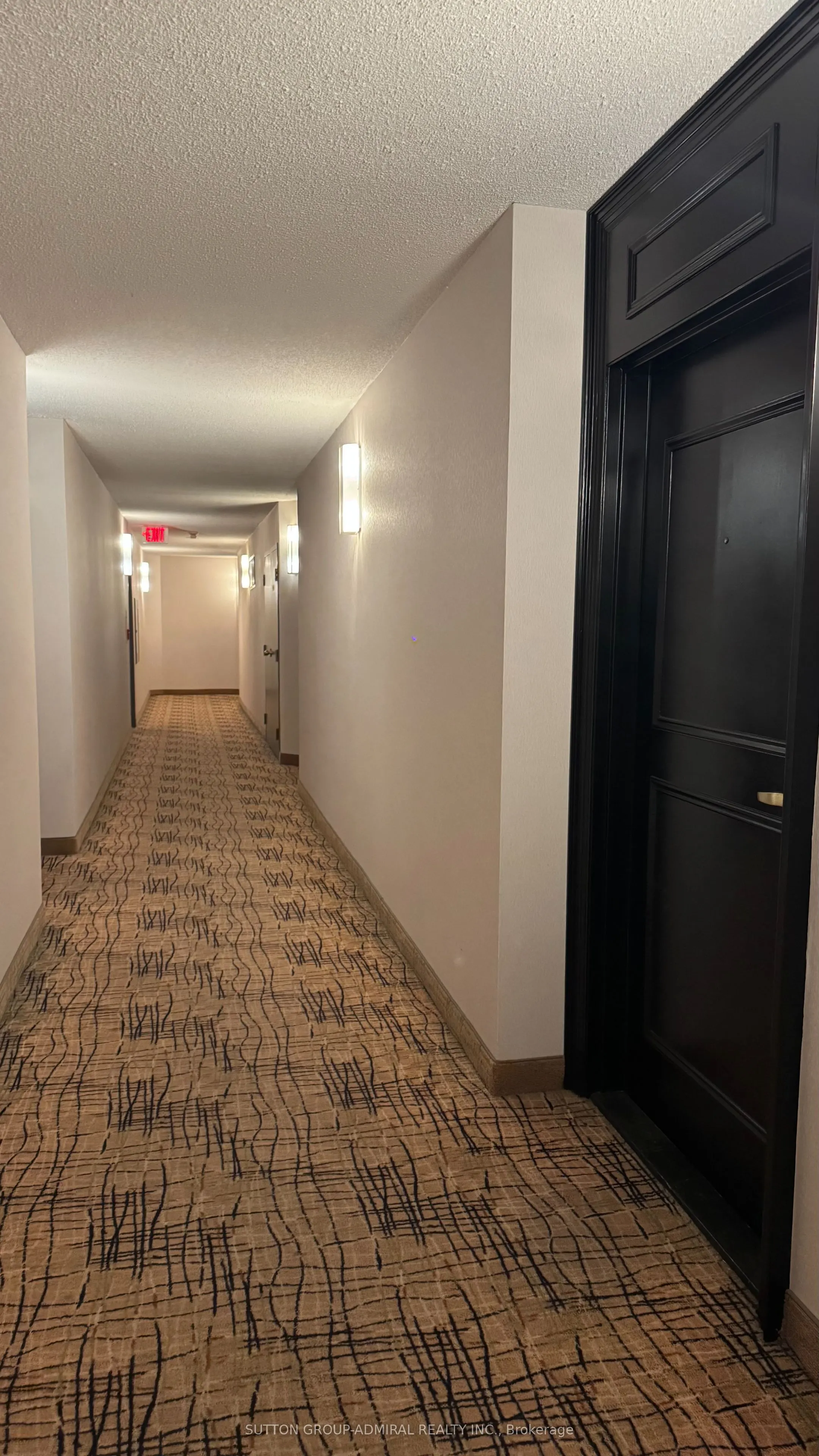 1 Emerald Lane, #205
