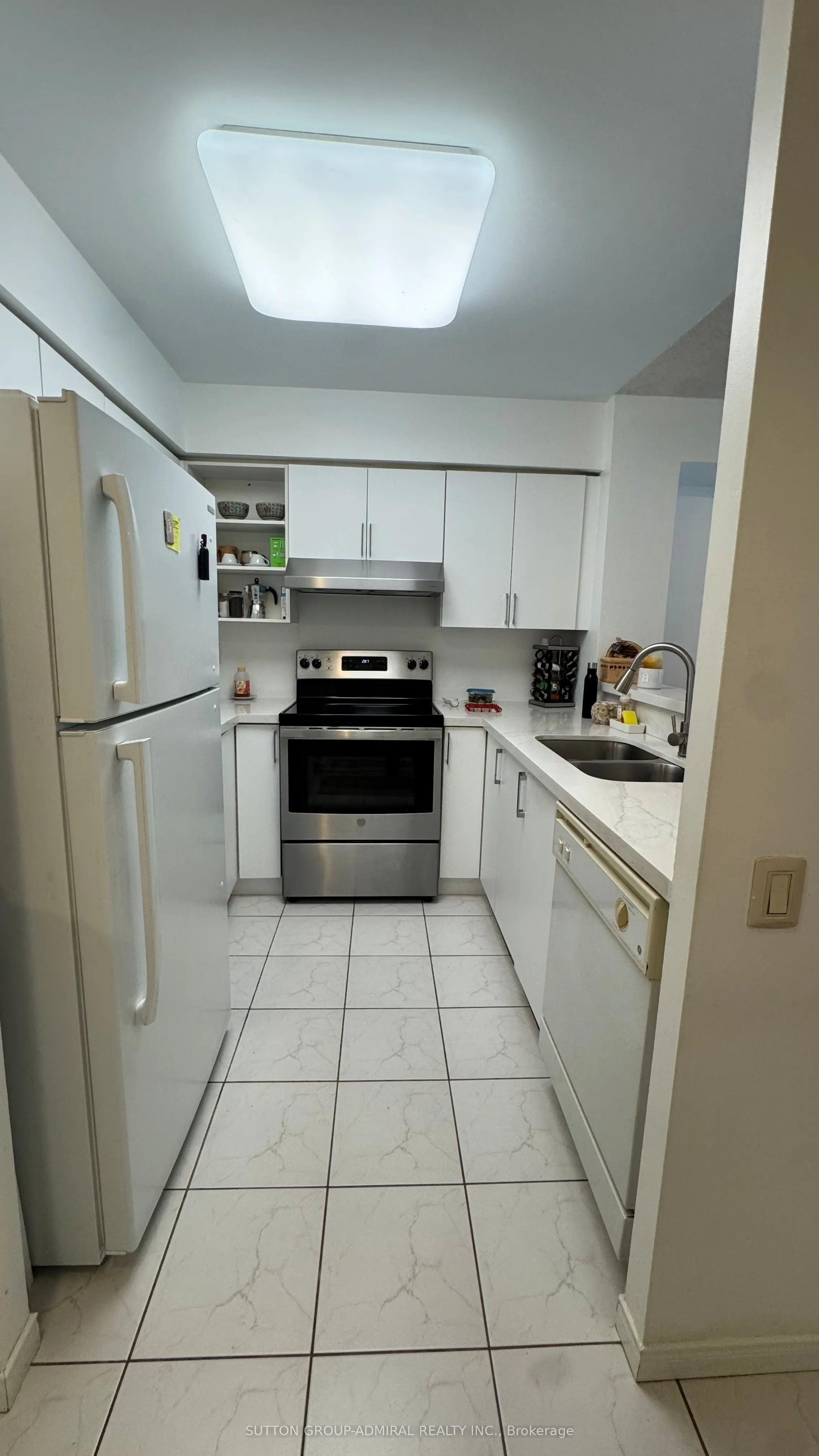 1 Emerald Lane, #205