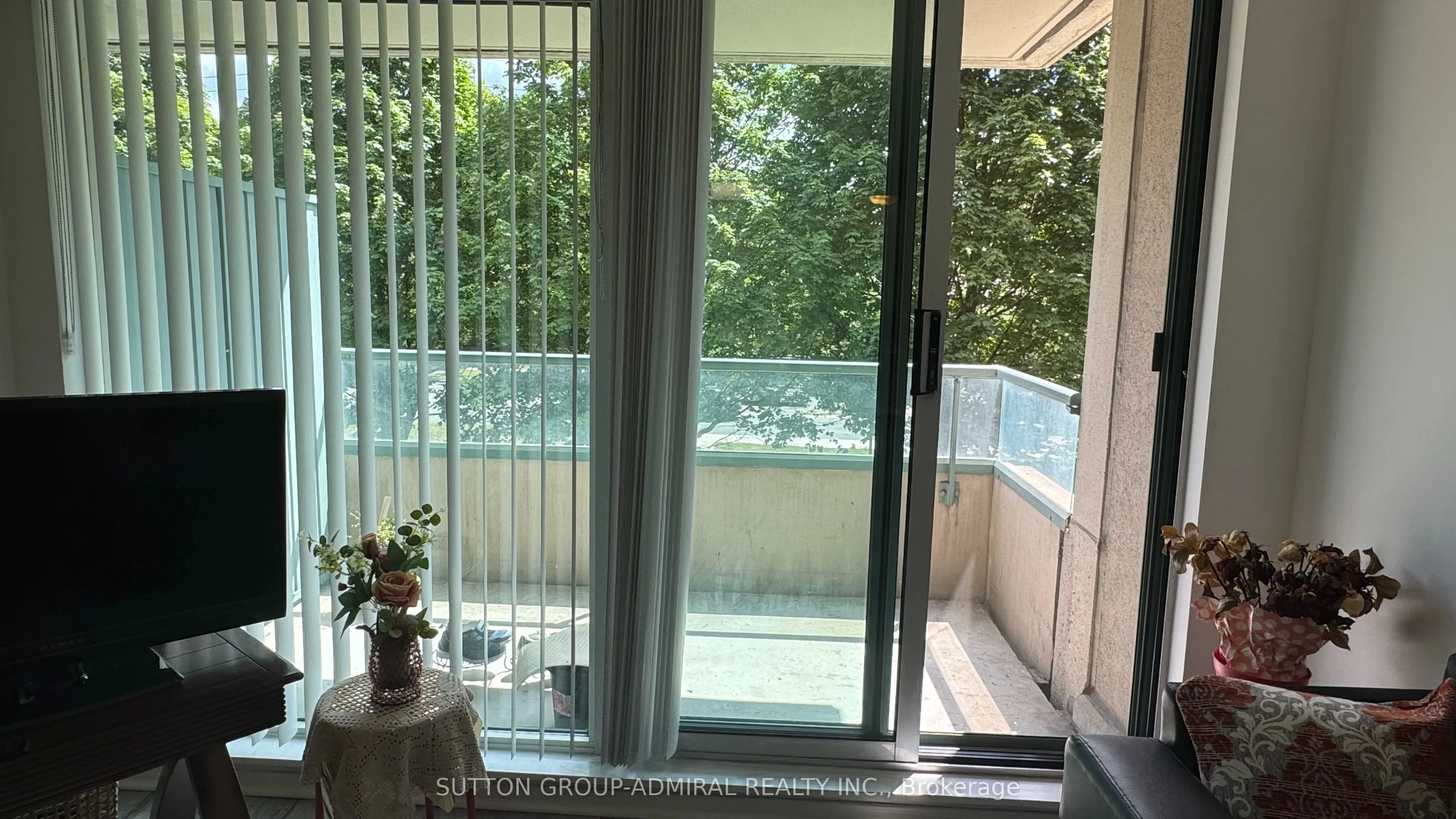 1 Emerald Lane, #205