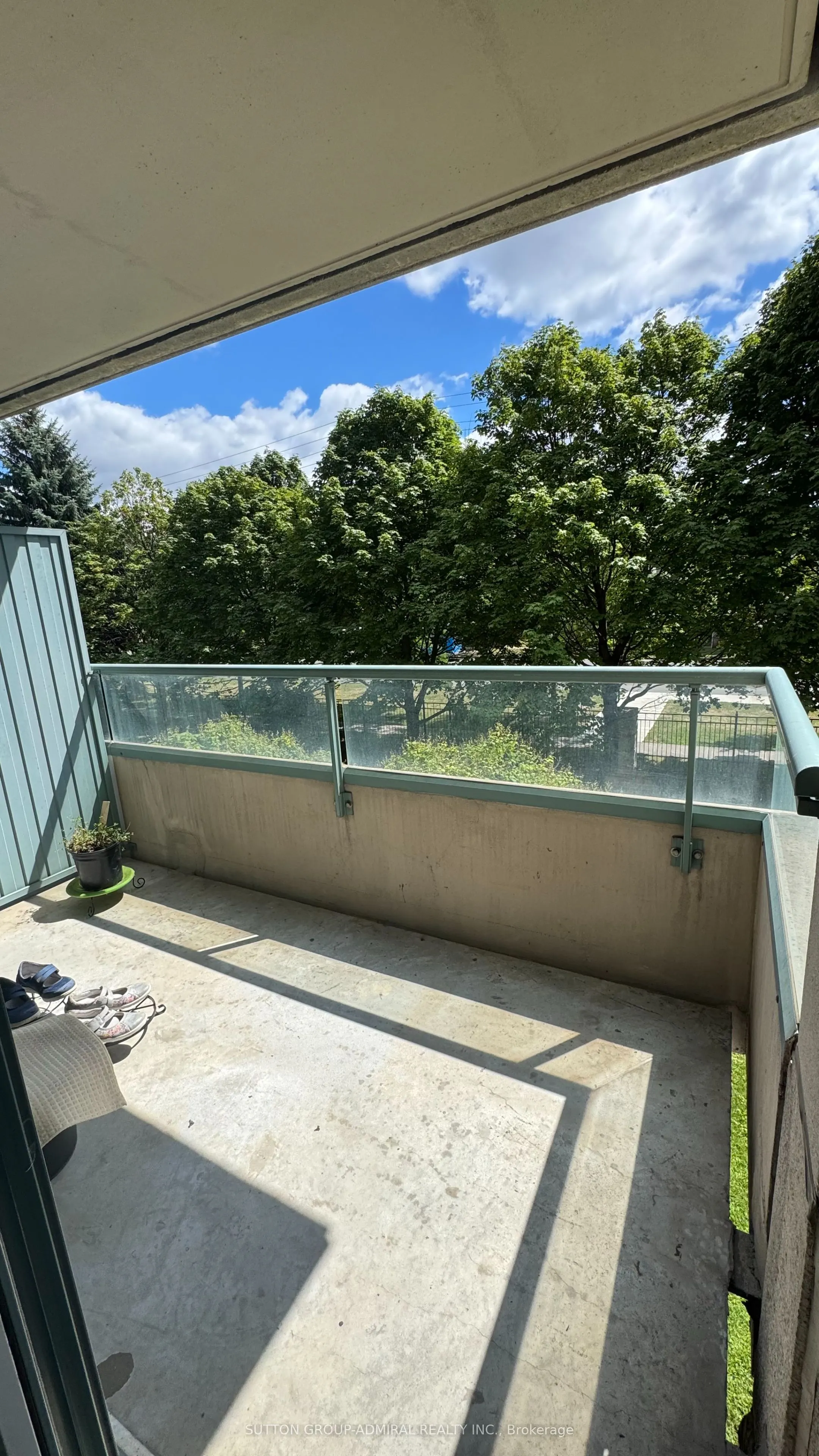 1 Emerald Lane, #205