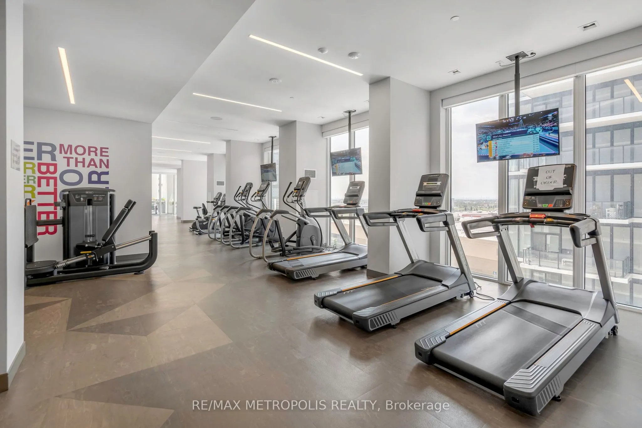 9000 Jane Street, #2516