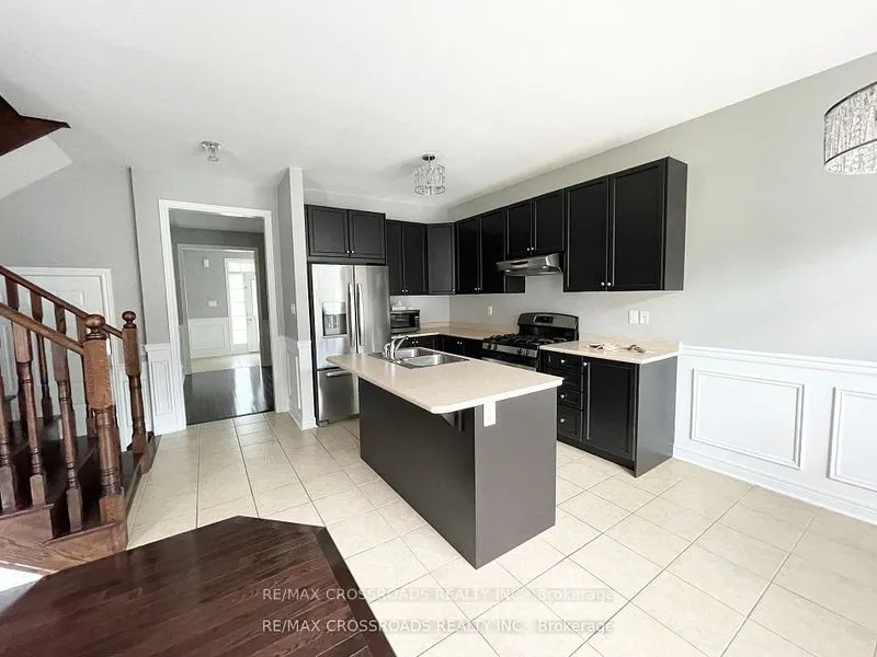 144 Durhamview Crescent