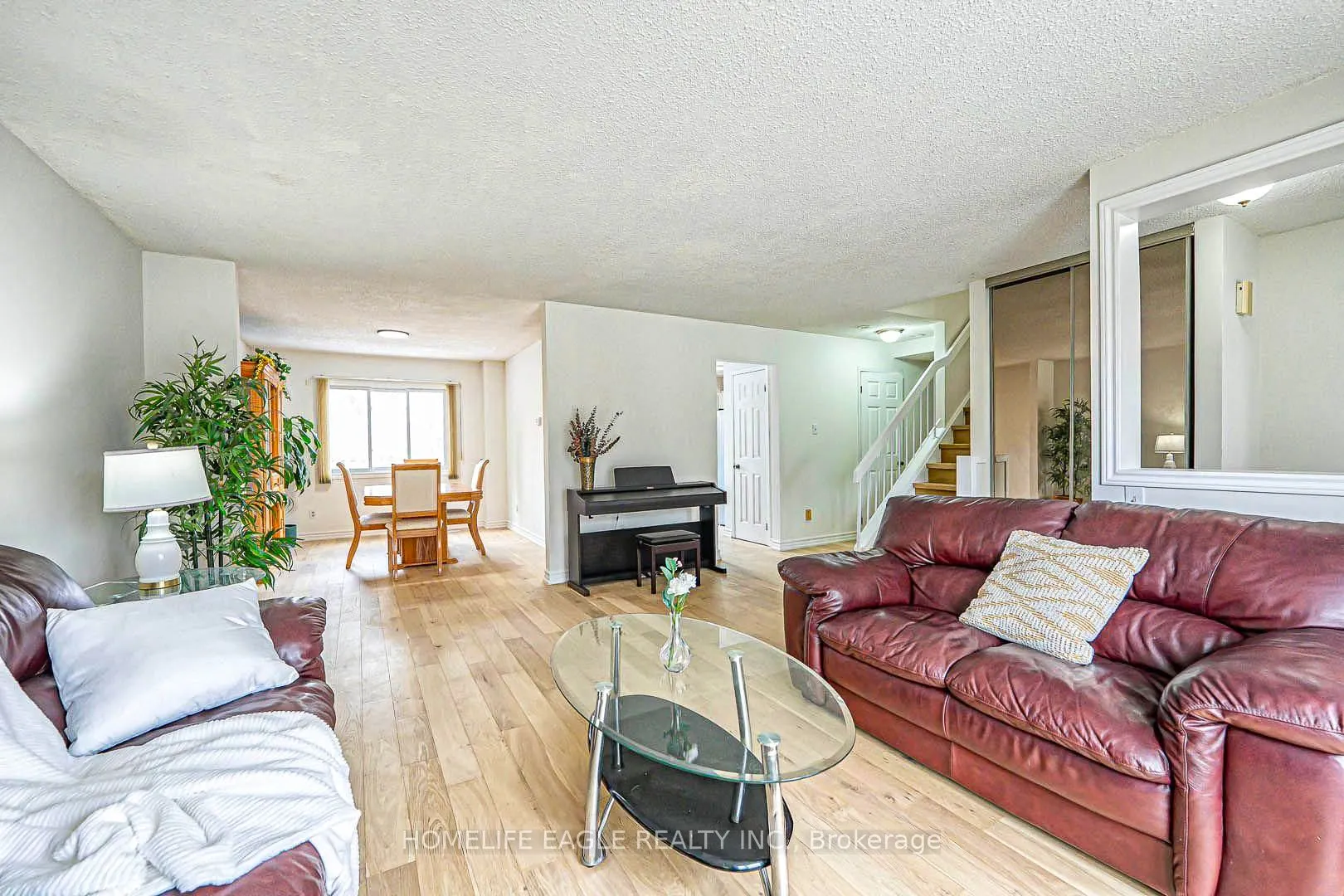 95 Kingston Road