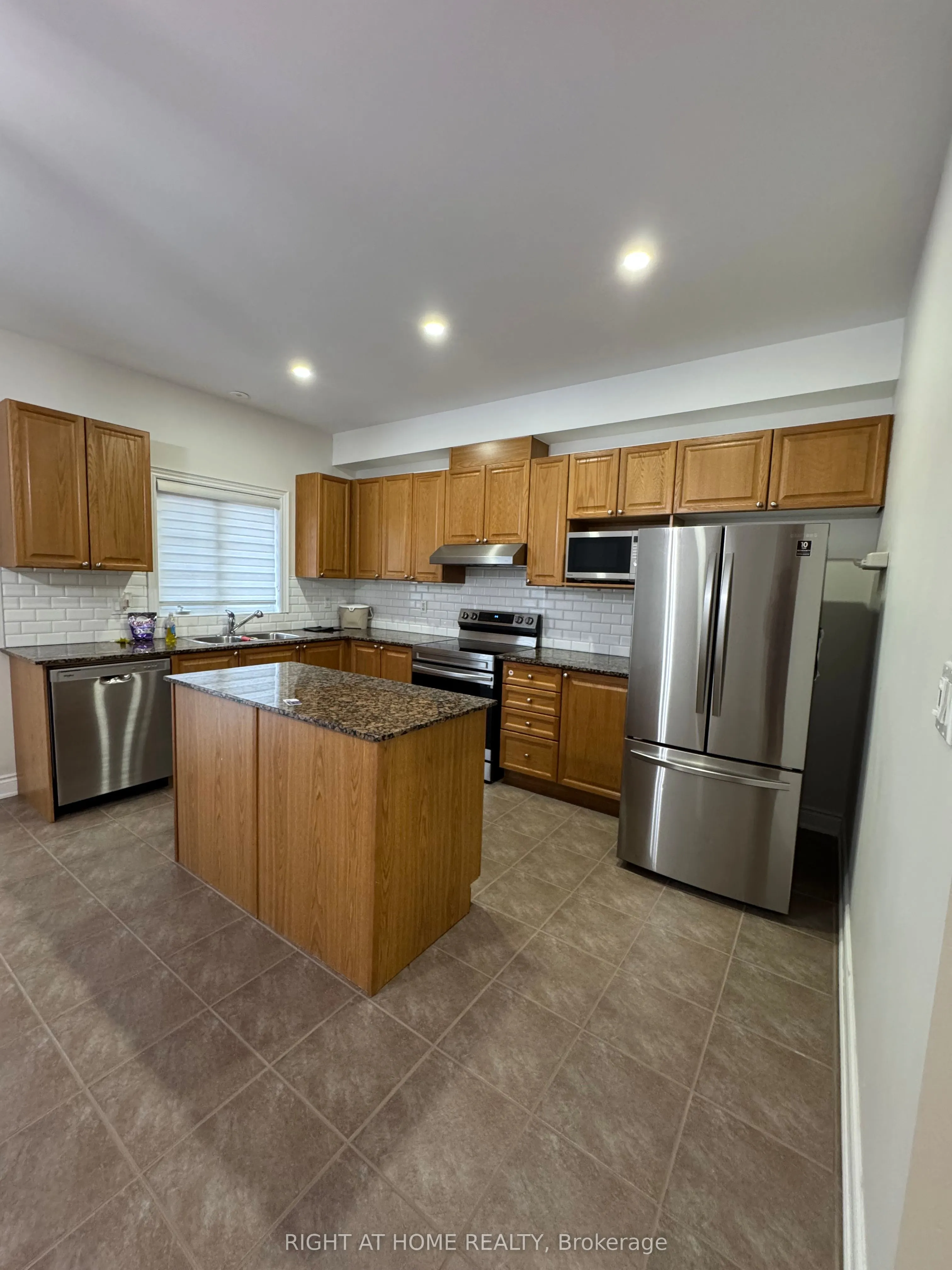 9 George Bogg Road