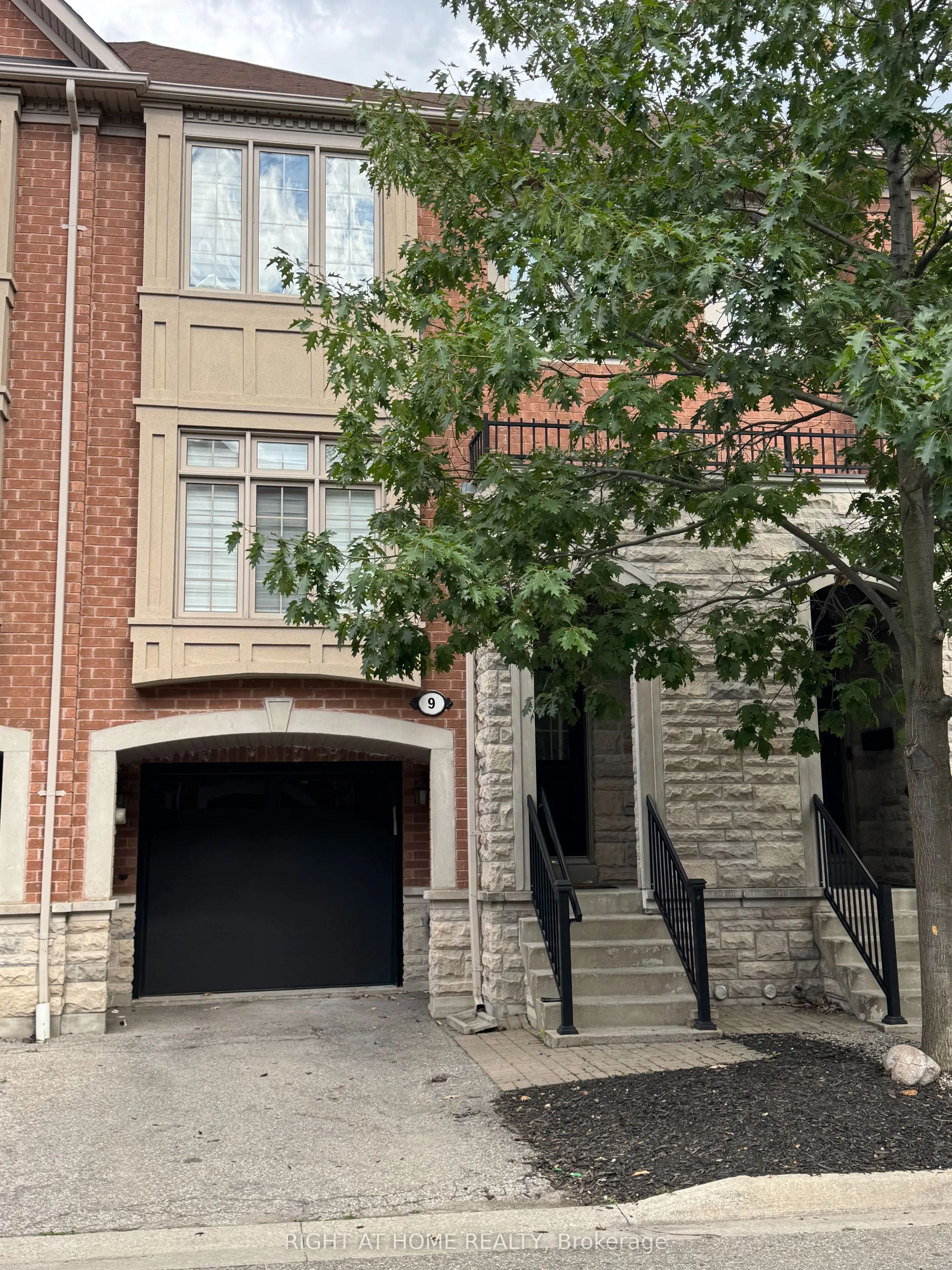 9 George Bogg Road