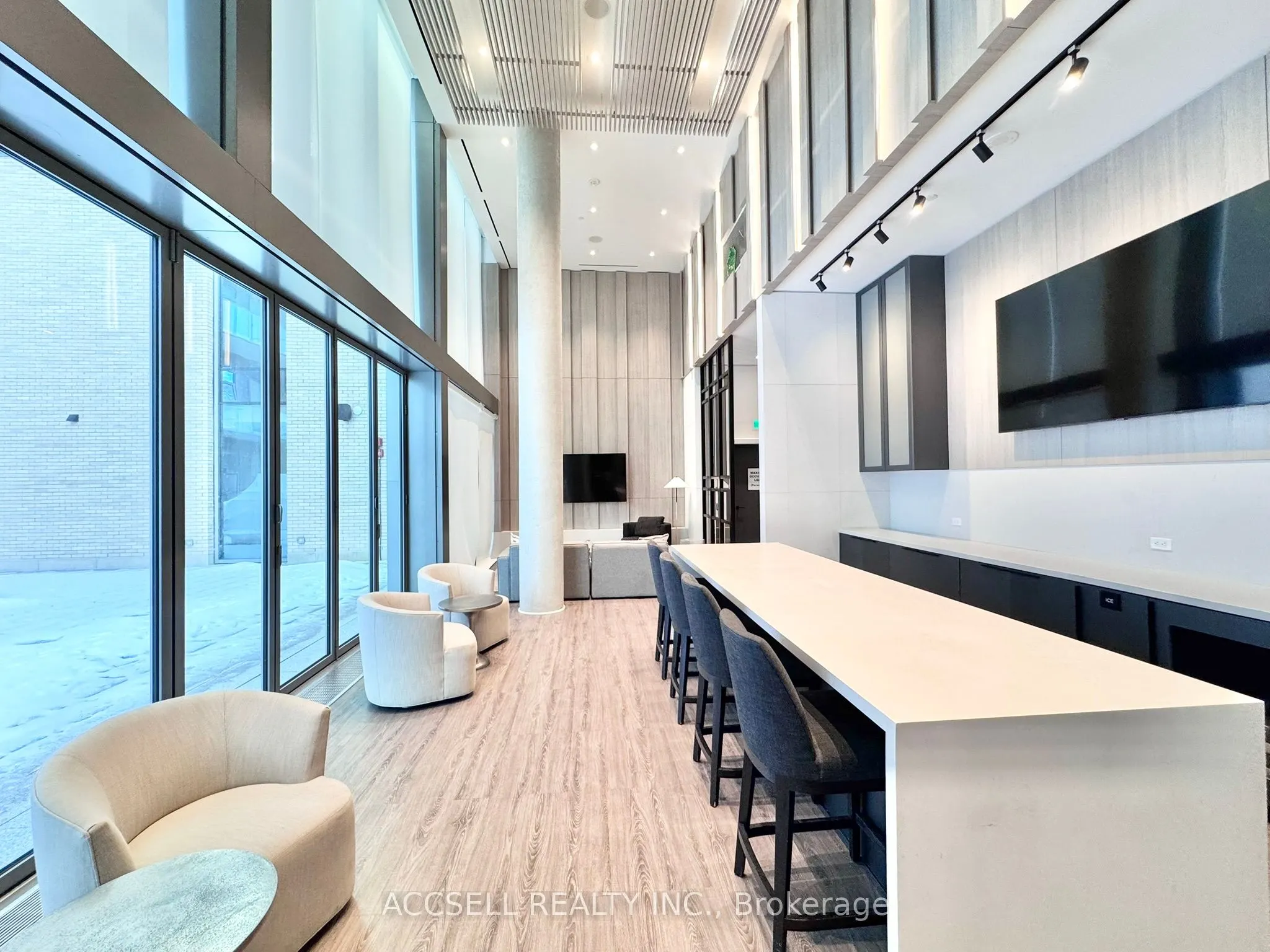 185 Millway Avenue, #W2504