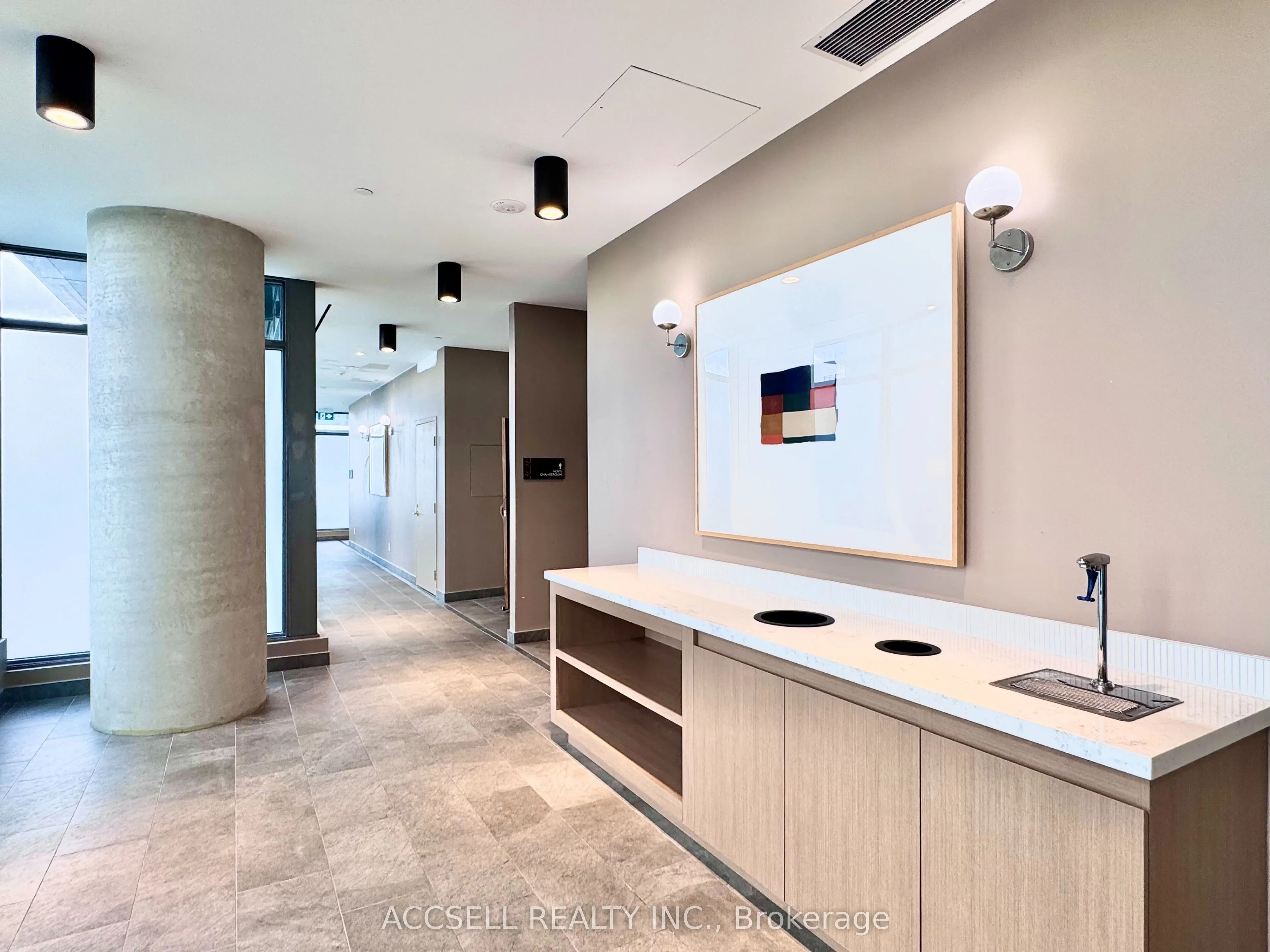 185 Millway Avenue, #W2504