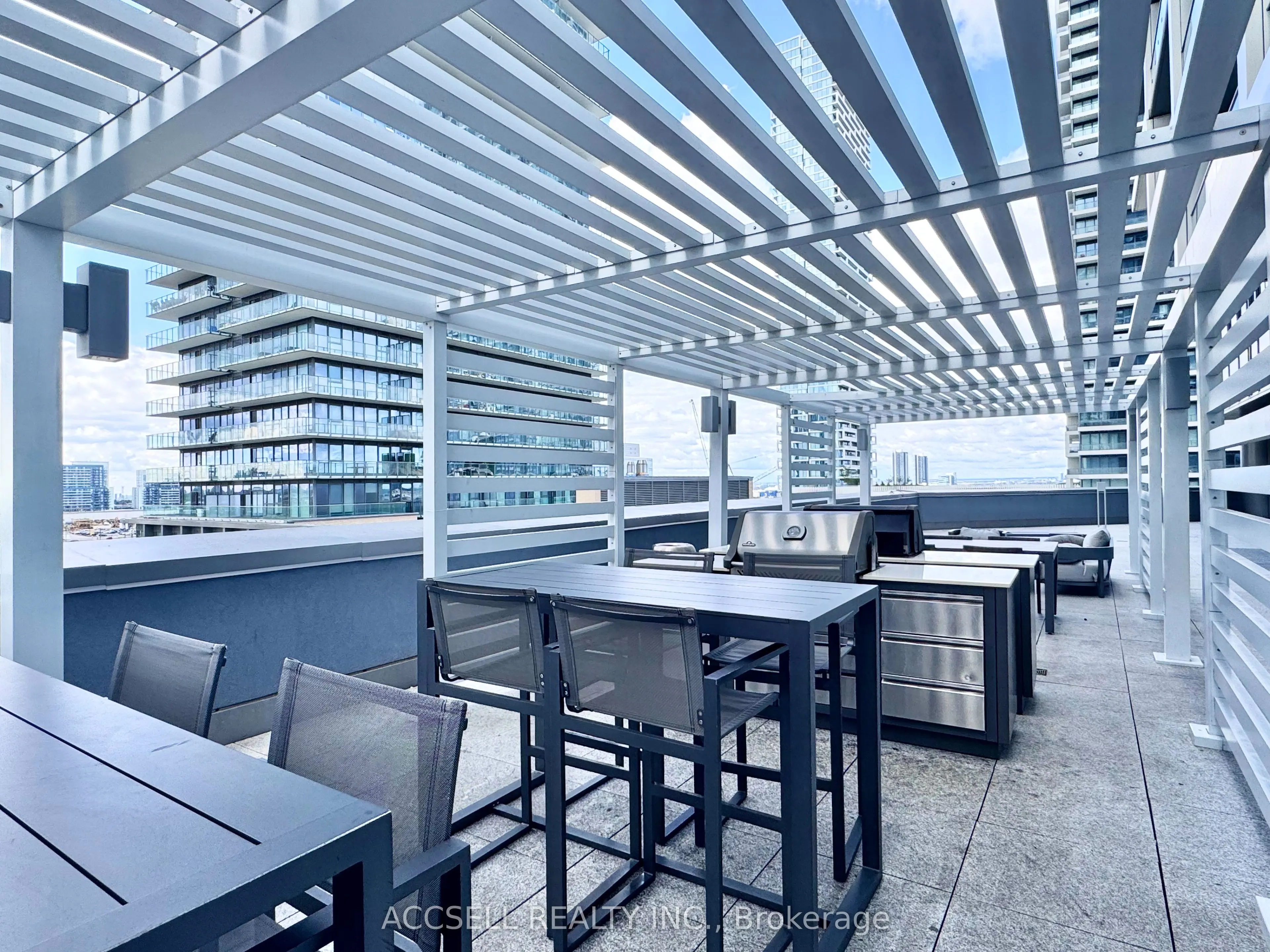 185 Millway Avenue, #W2504