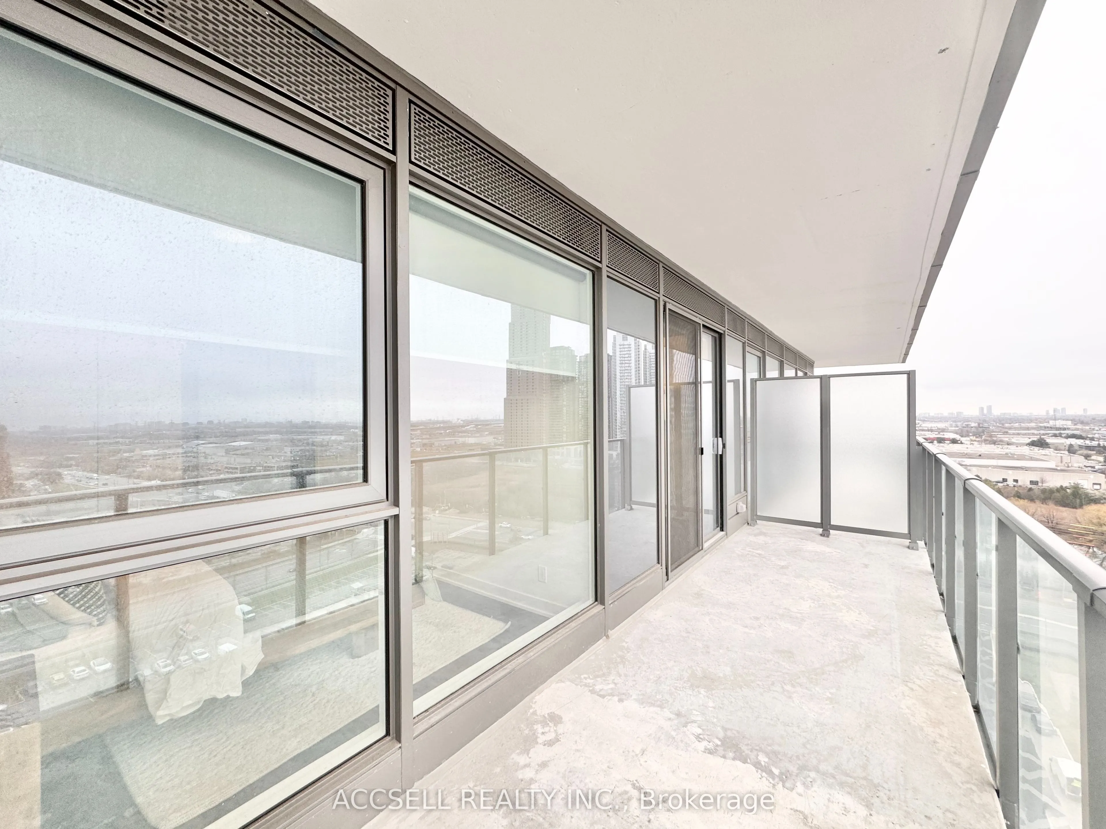 185 Millway Avenue, #W2504