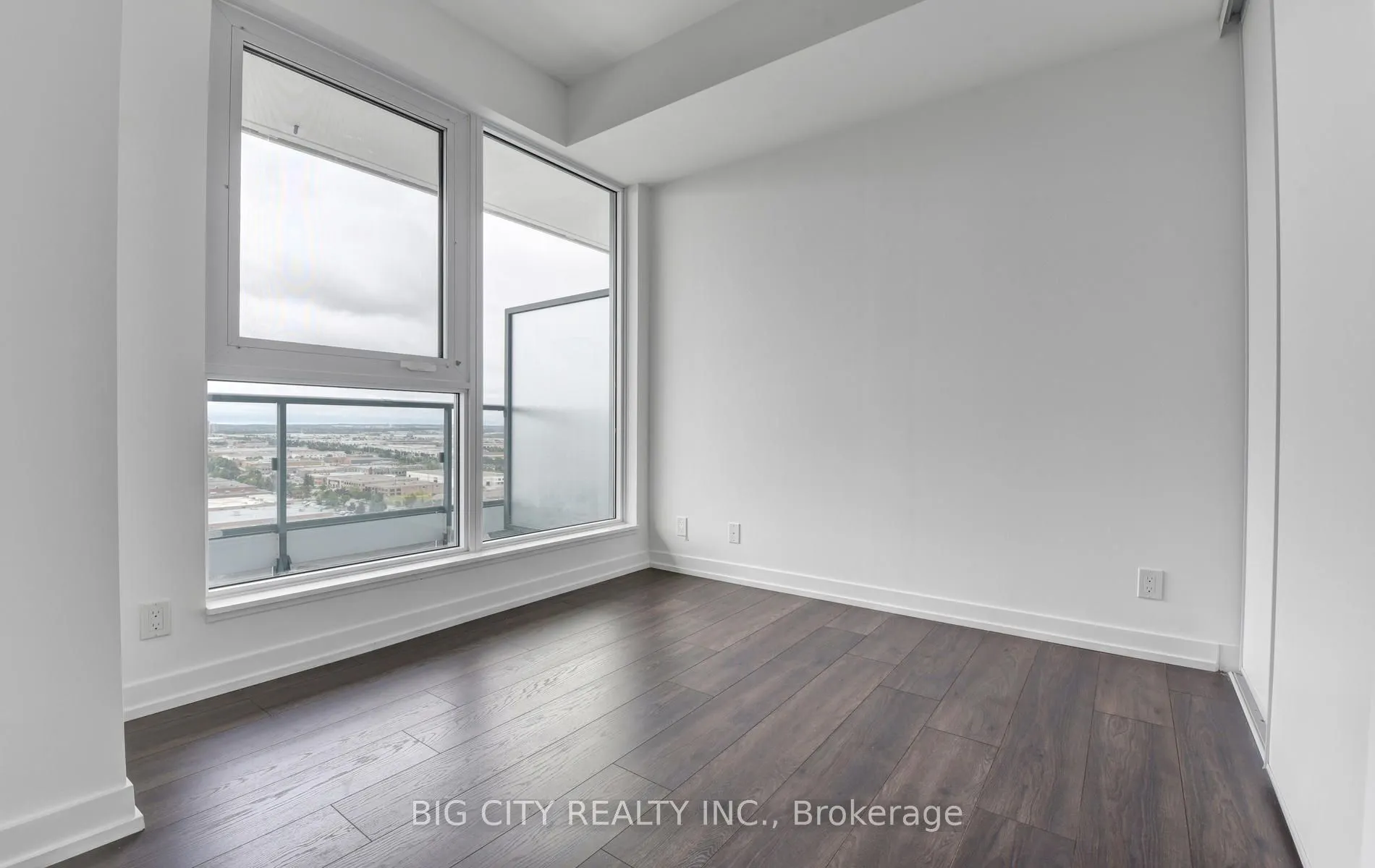 898 Portage Parkway, #1911