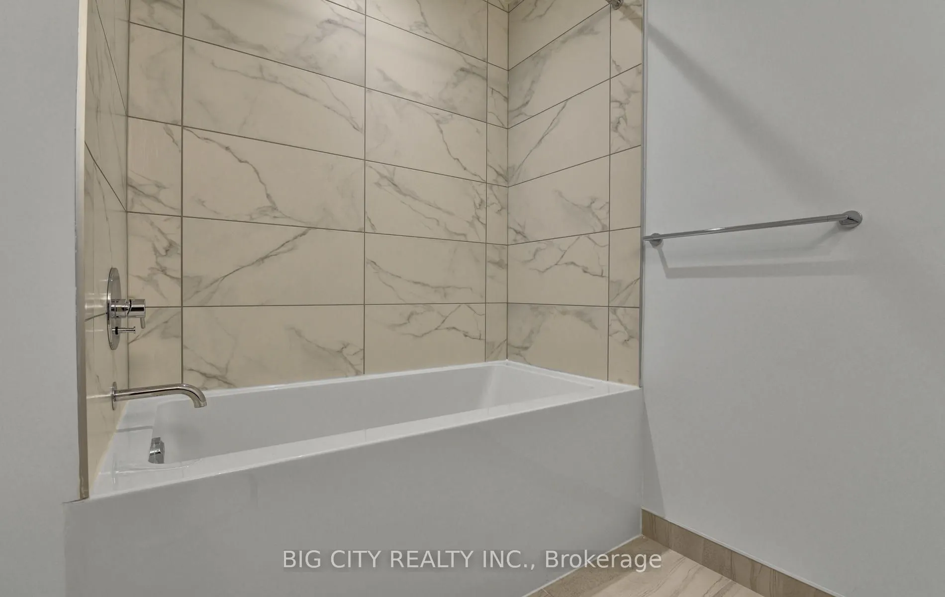 898 Portage Parkway, #1911