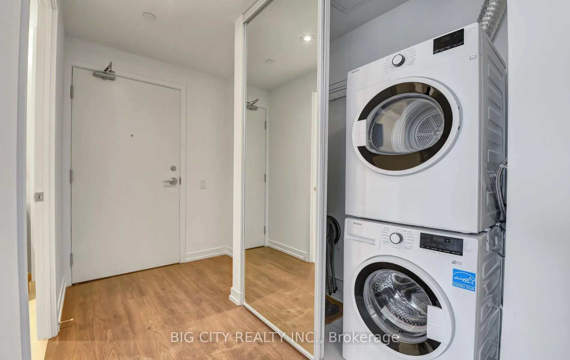 898 Portage Parkway, #1911