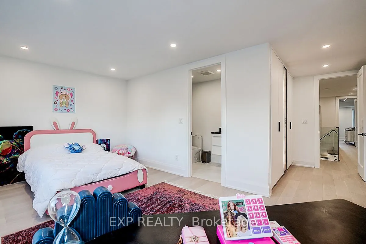459 Silken Laumann Drive