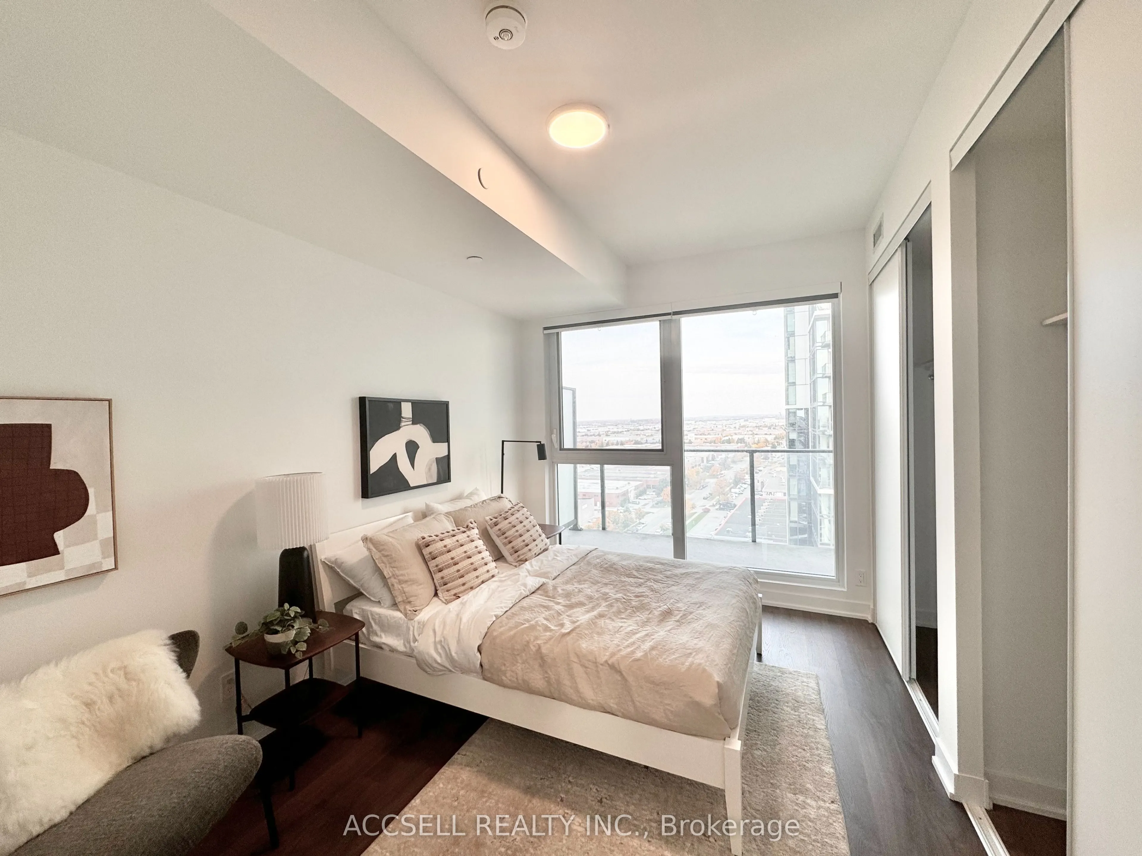 185 Millway Avenue, #W3702