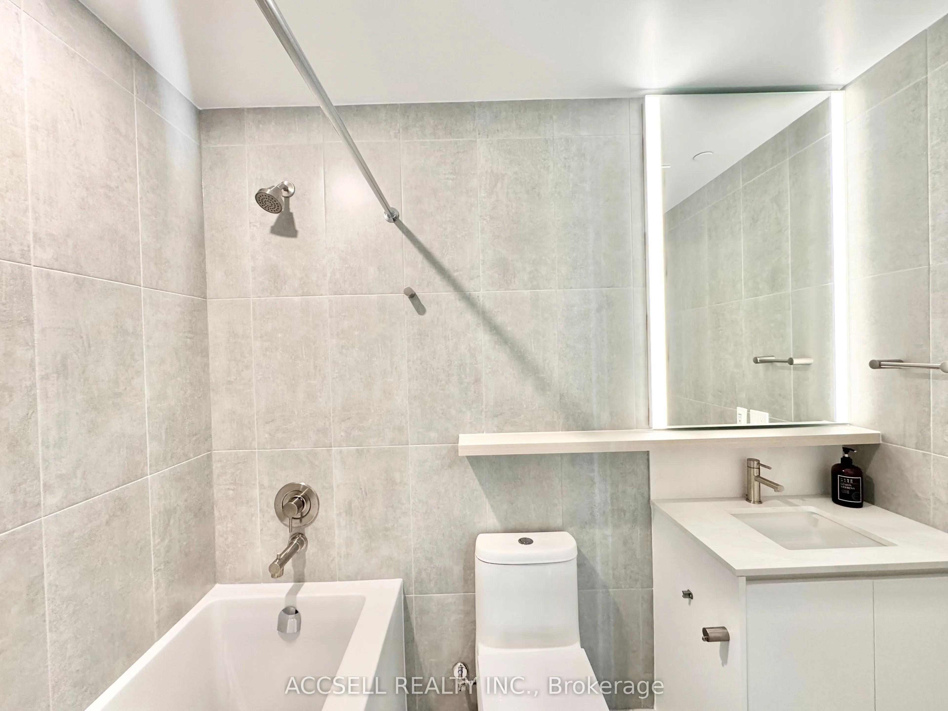 185 Millway Avenue, #W3702
