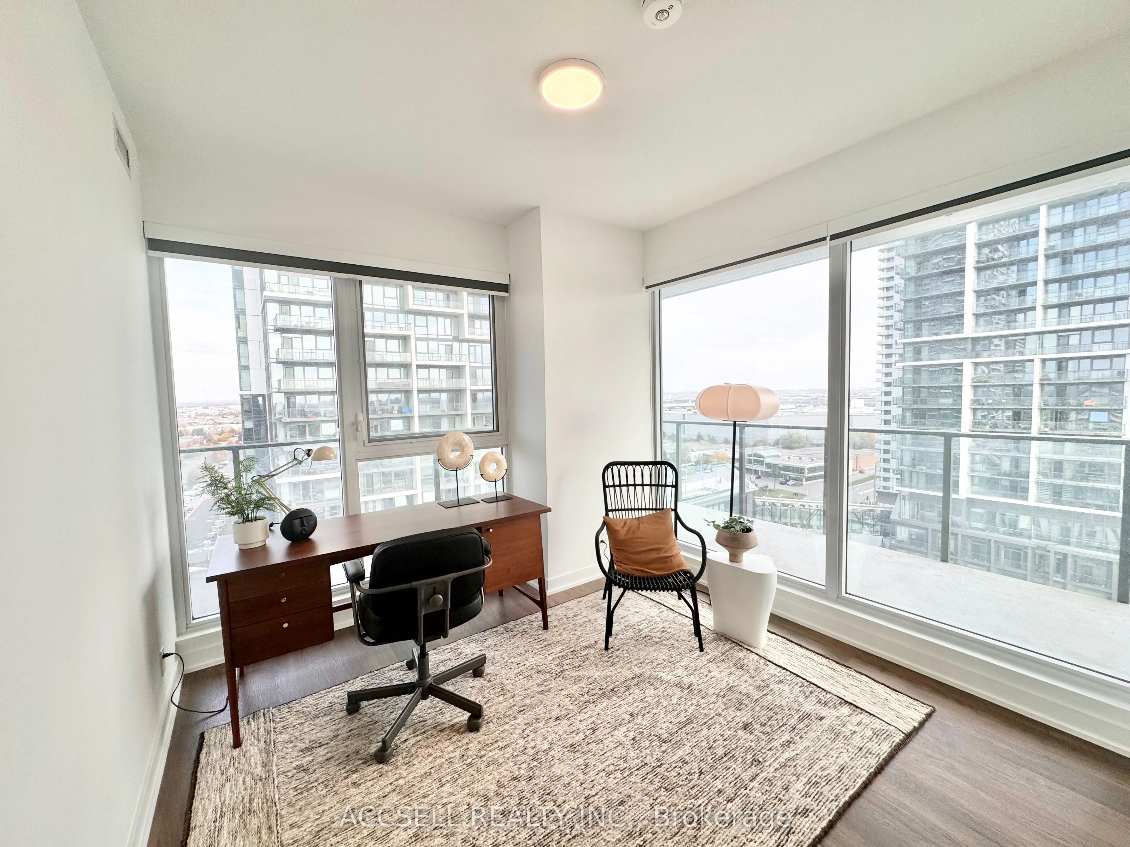 185 Millway Avenue, #W3702