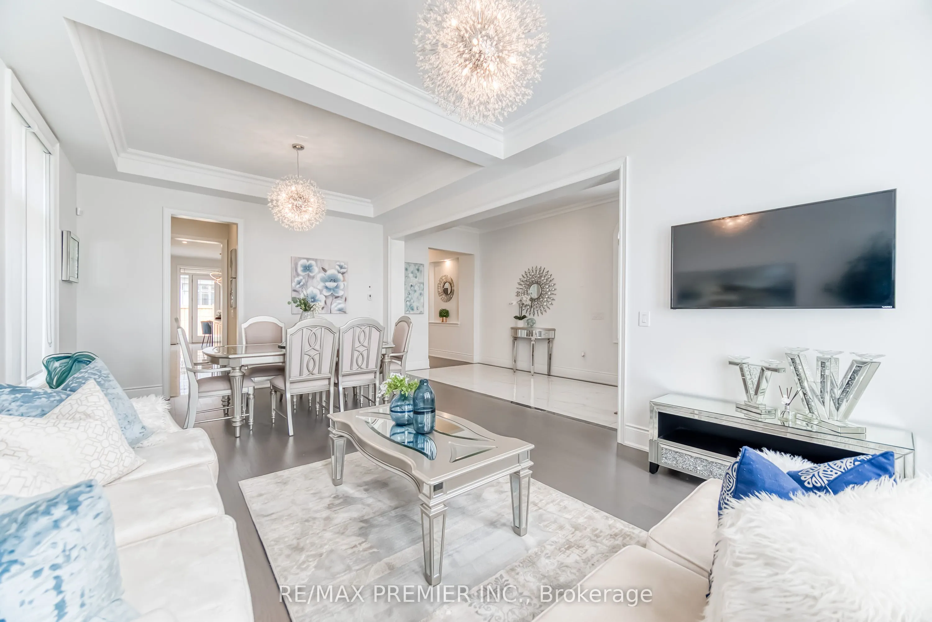 101 Appleyard Avenue