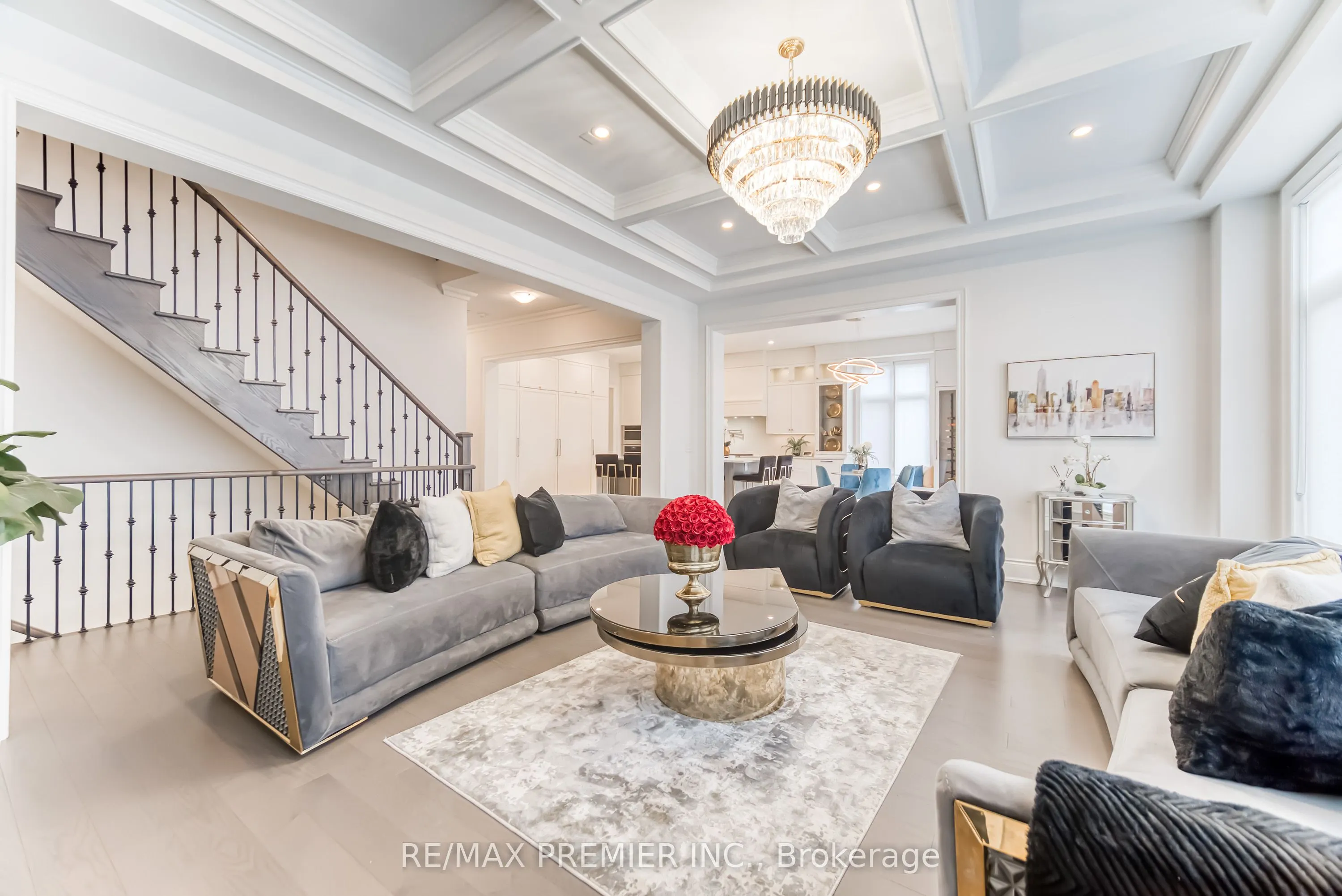 101 Appleyard Avenue