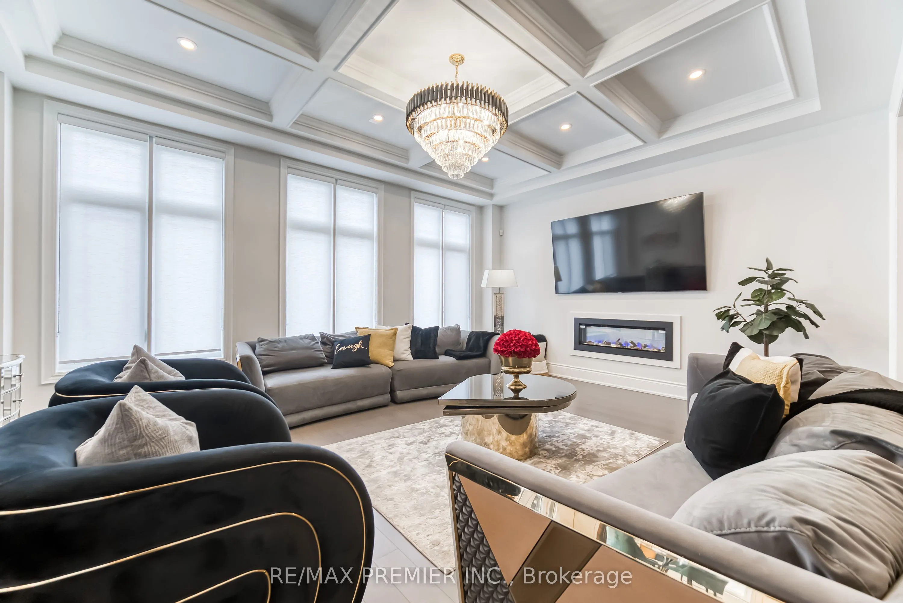 101 Appleyard Avenue