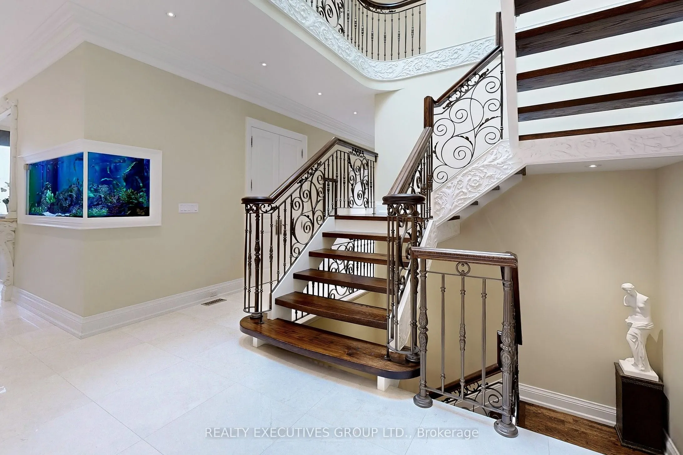 169 Bay Thorn Drive