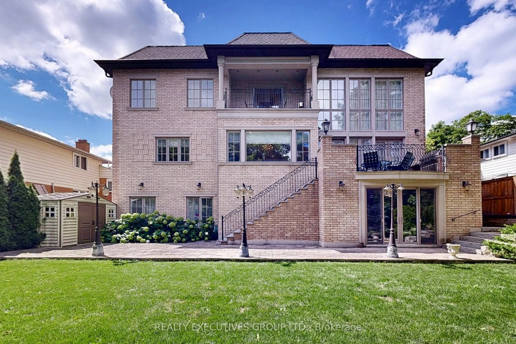 169 Bay Thorn Drive