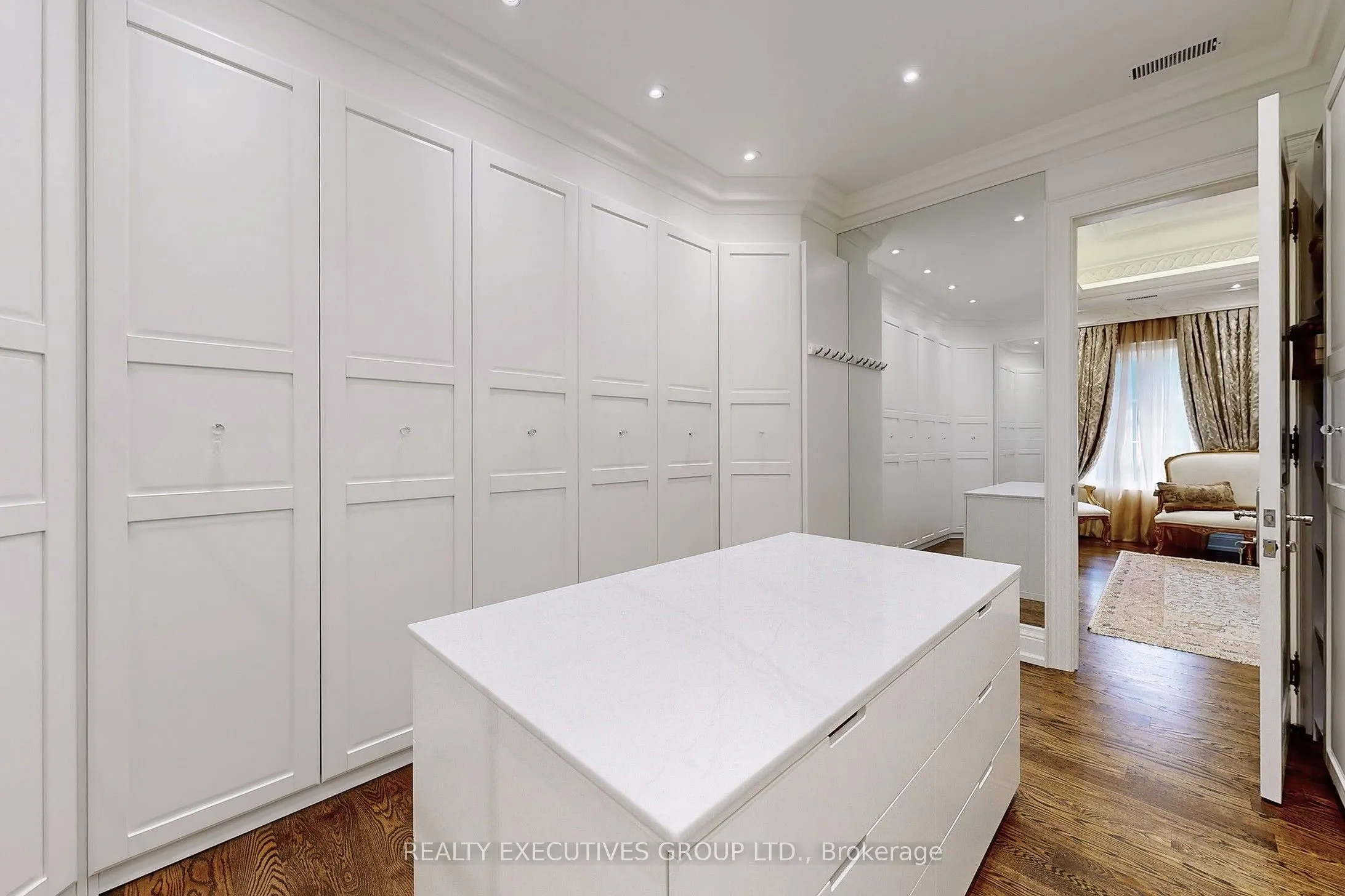 169 Bay Thorn Drive