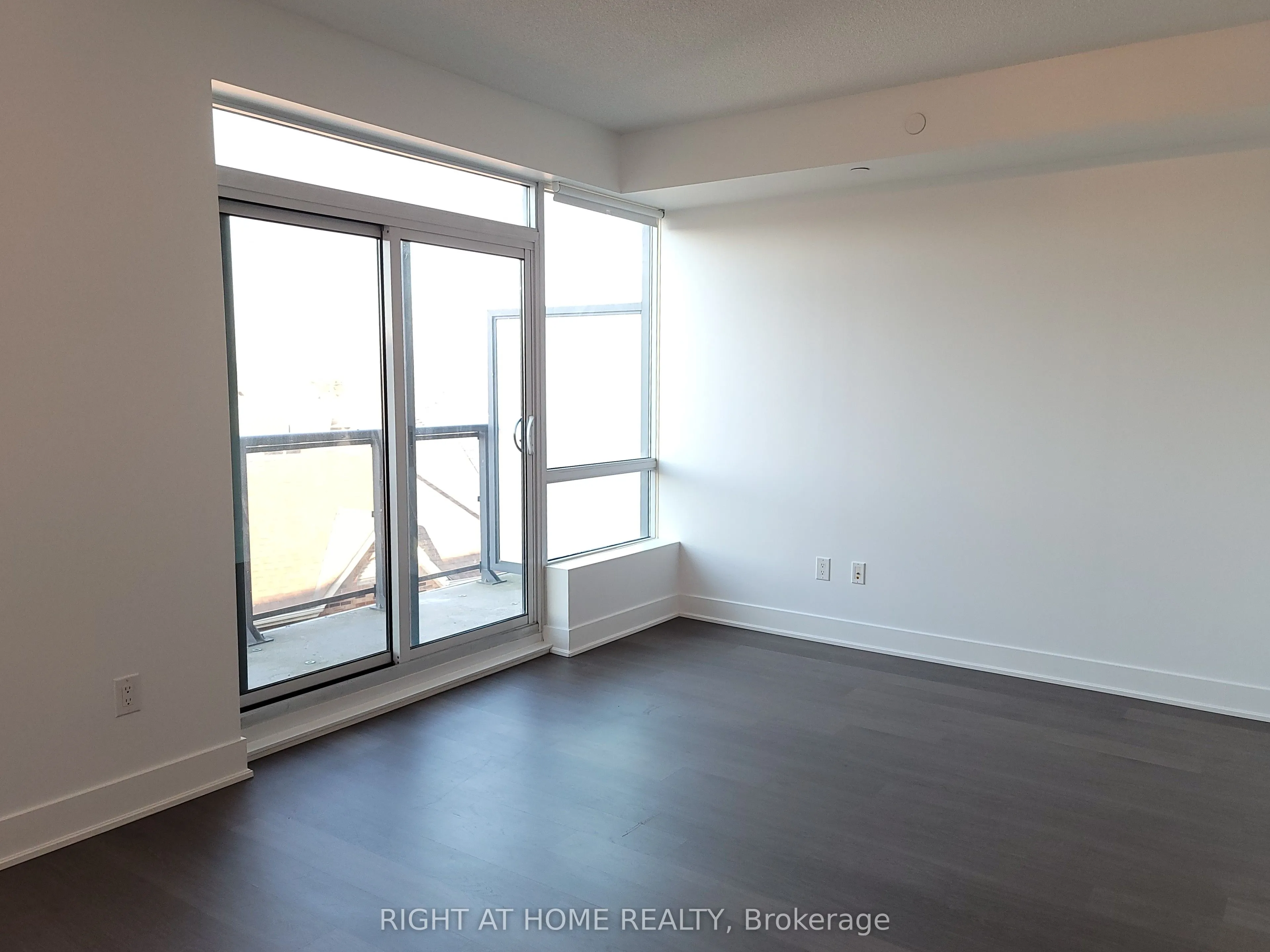 7608 Yonge Street, #516