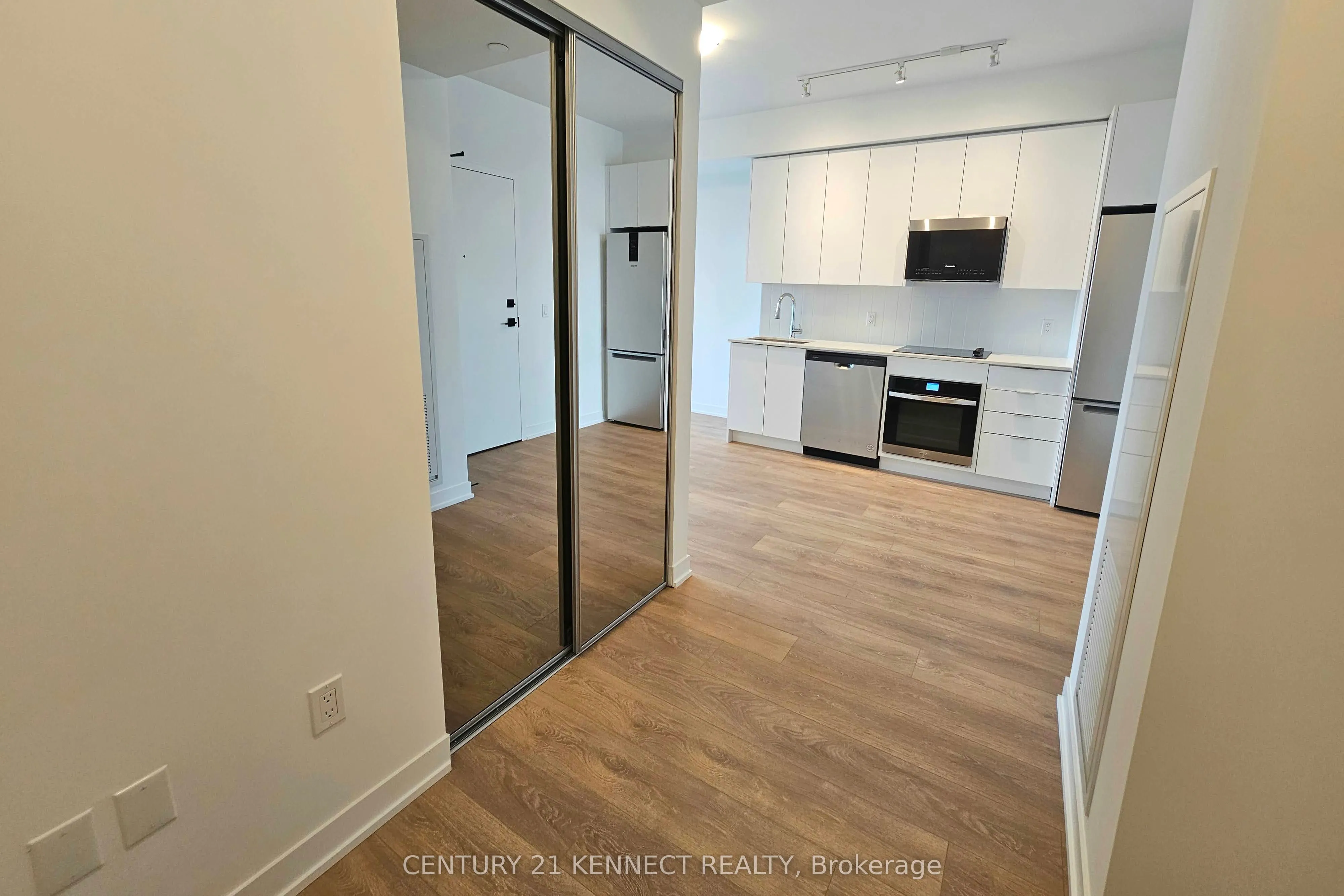 498 Caldari Road, #1425