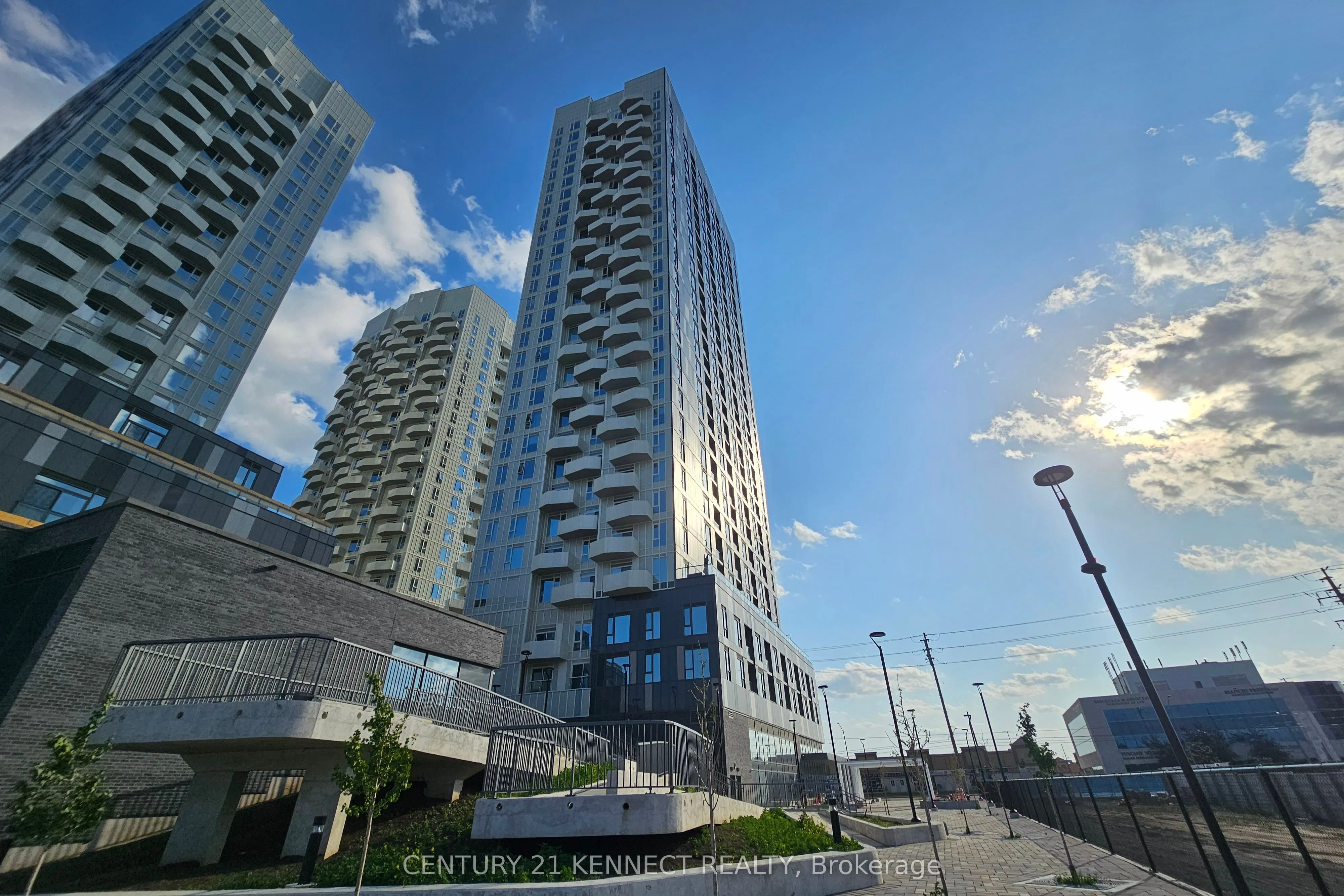 498 Caldari Road, #1425