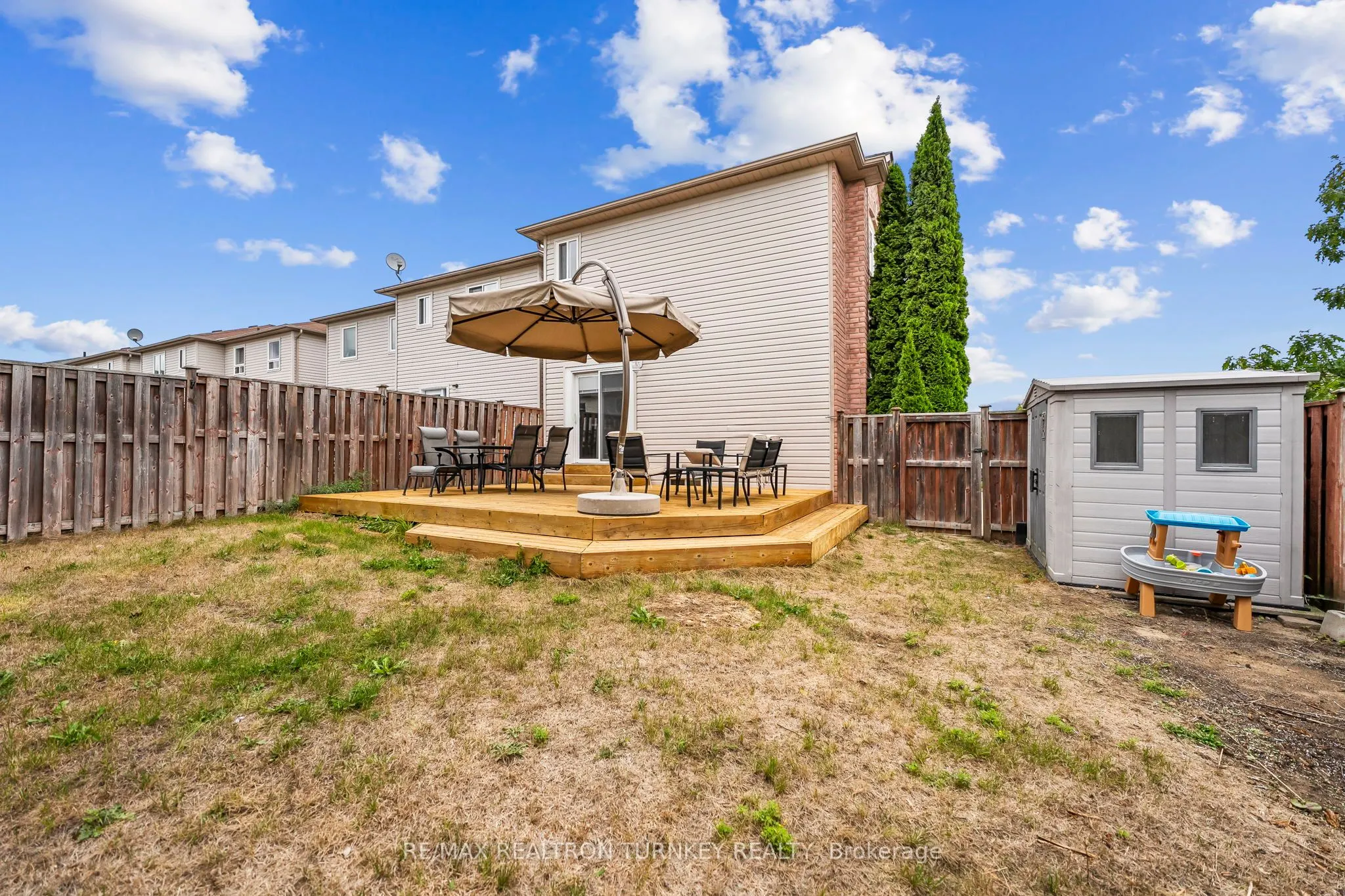 84 Admiral Crescent