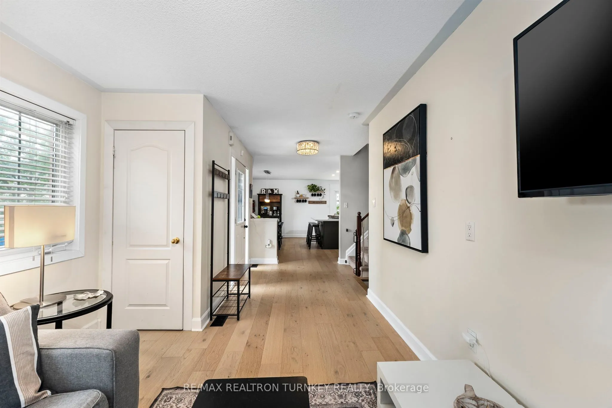 84 Admiral Crescent