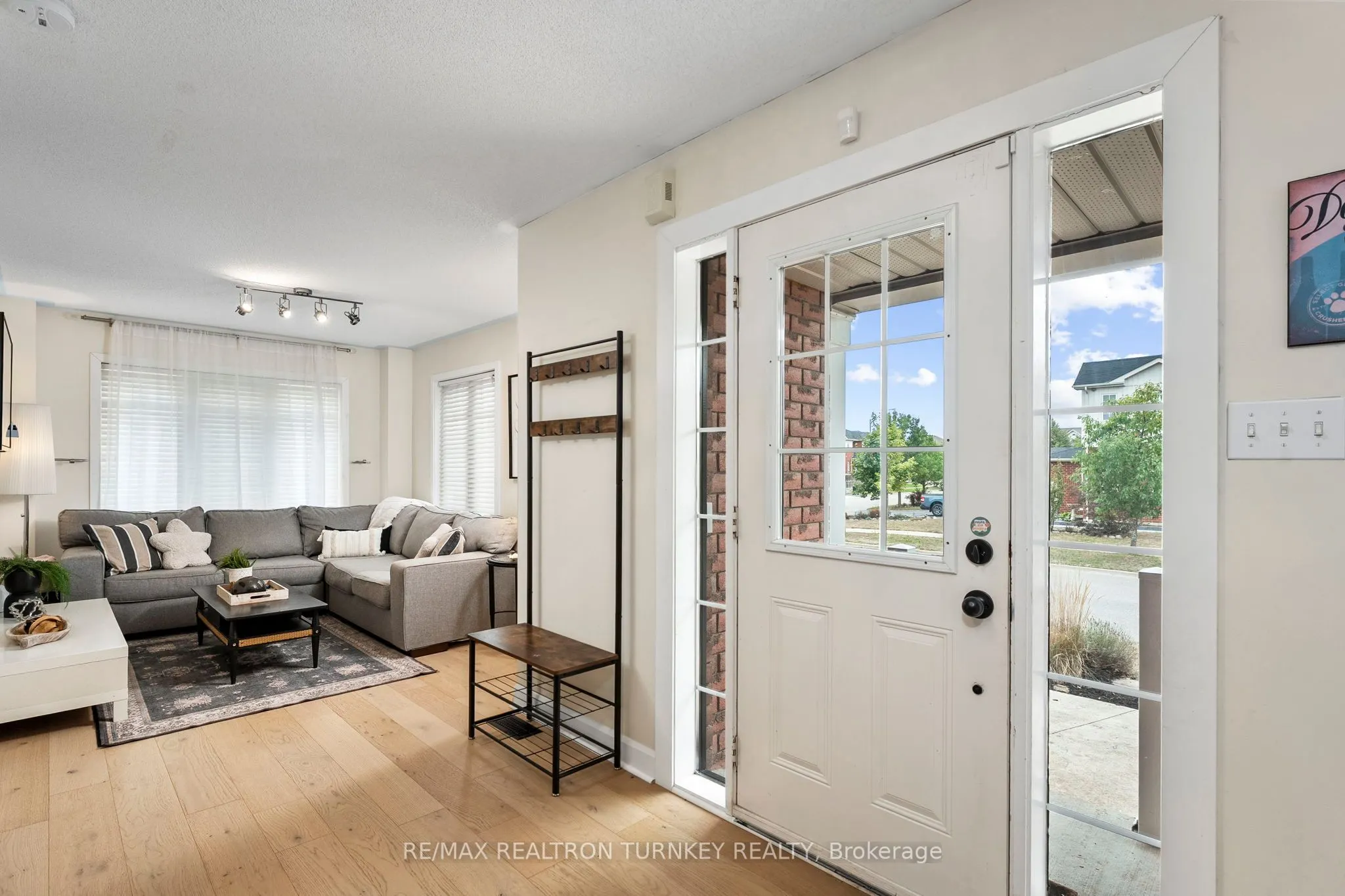84 Admiral Crescent