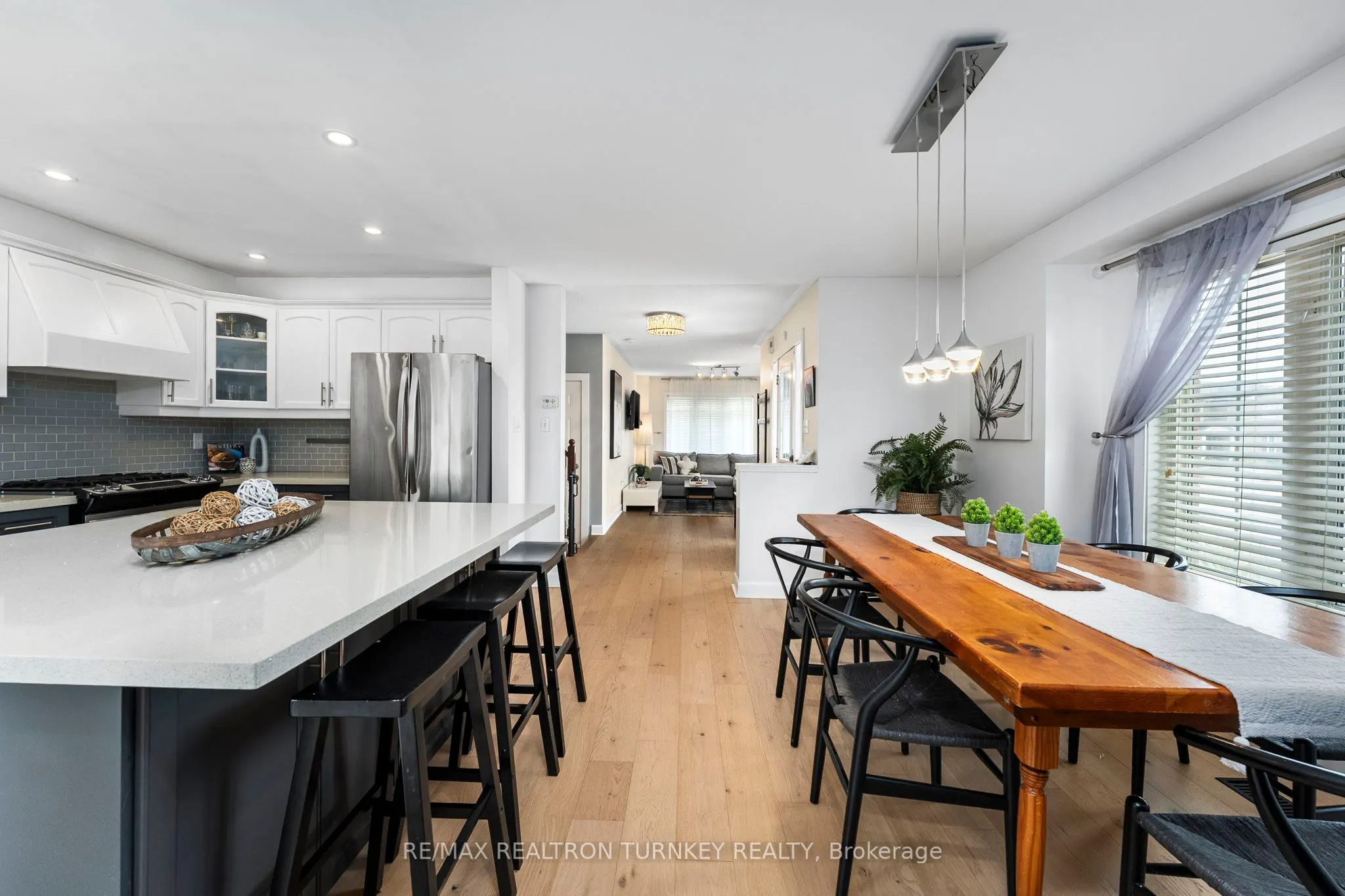 84 Admiral Crescent