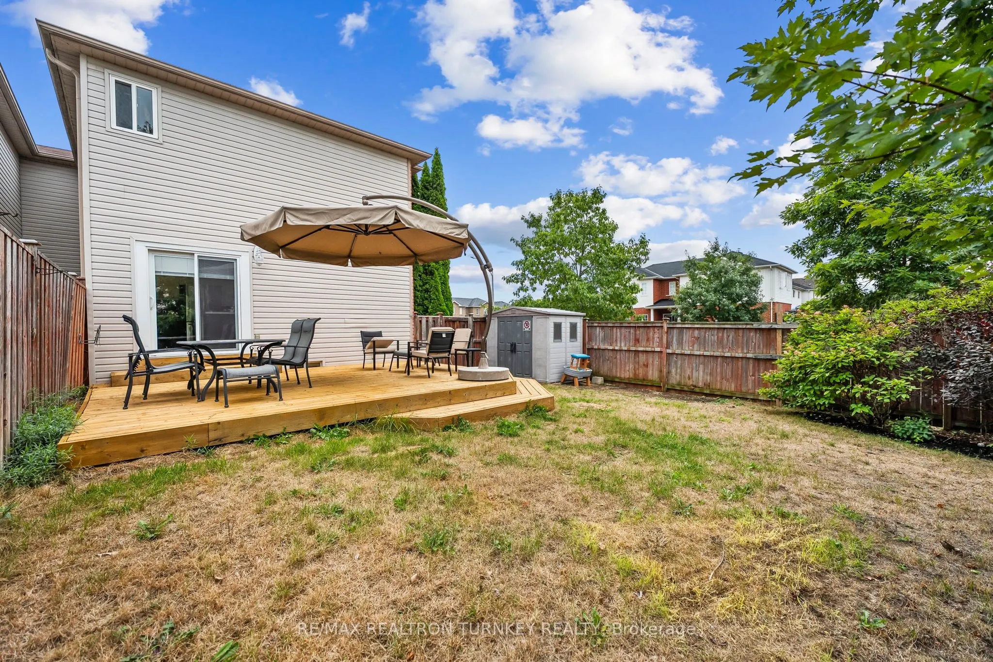 84 Admiral Crescent