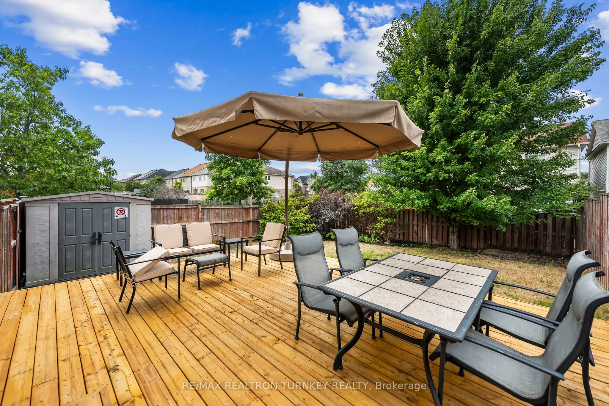 84 Admiral Crescent