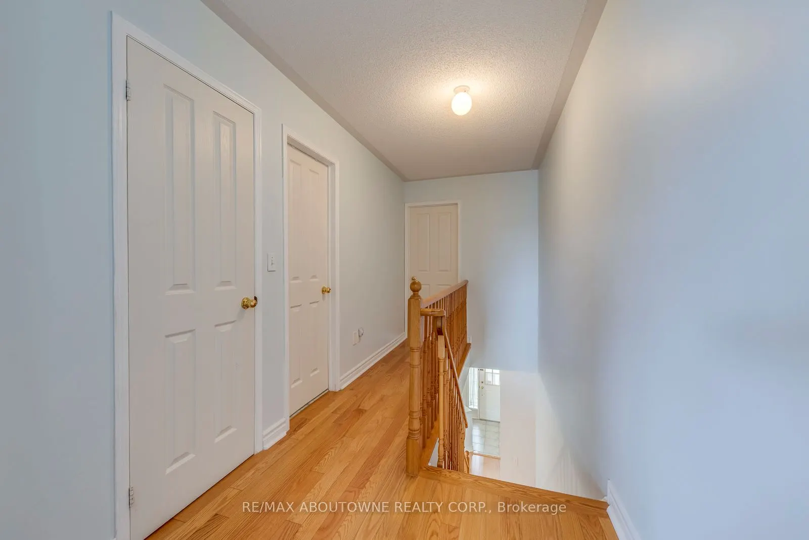 83 Bur Oak Avenue