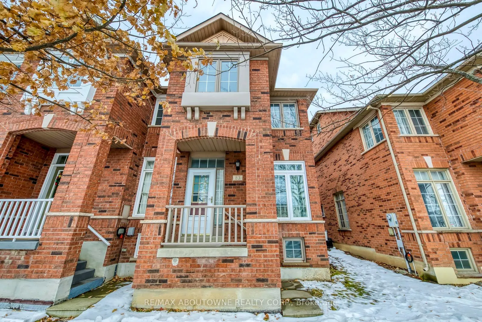 83 Bur Oak Avenue