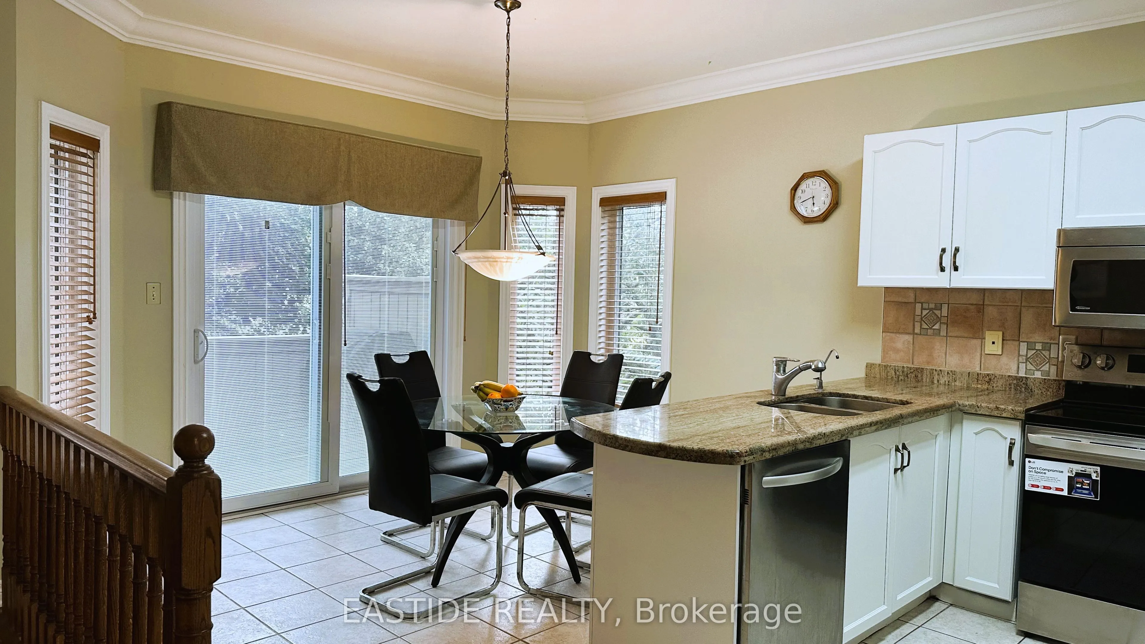 570 Roeder Court