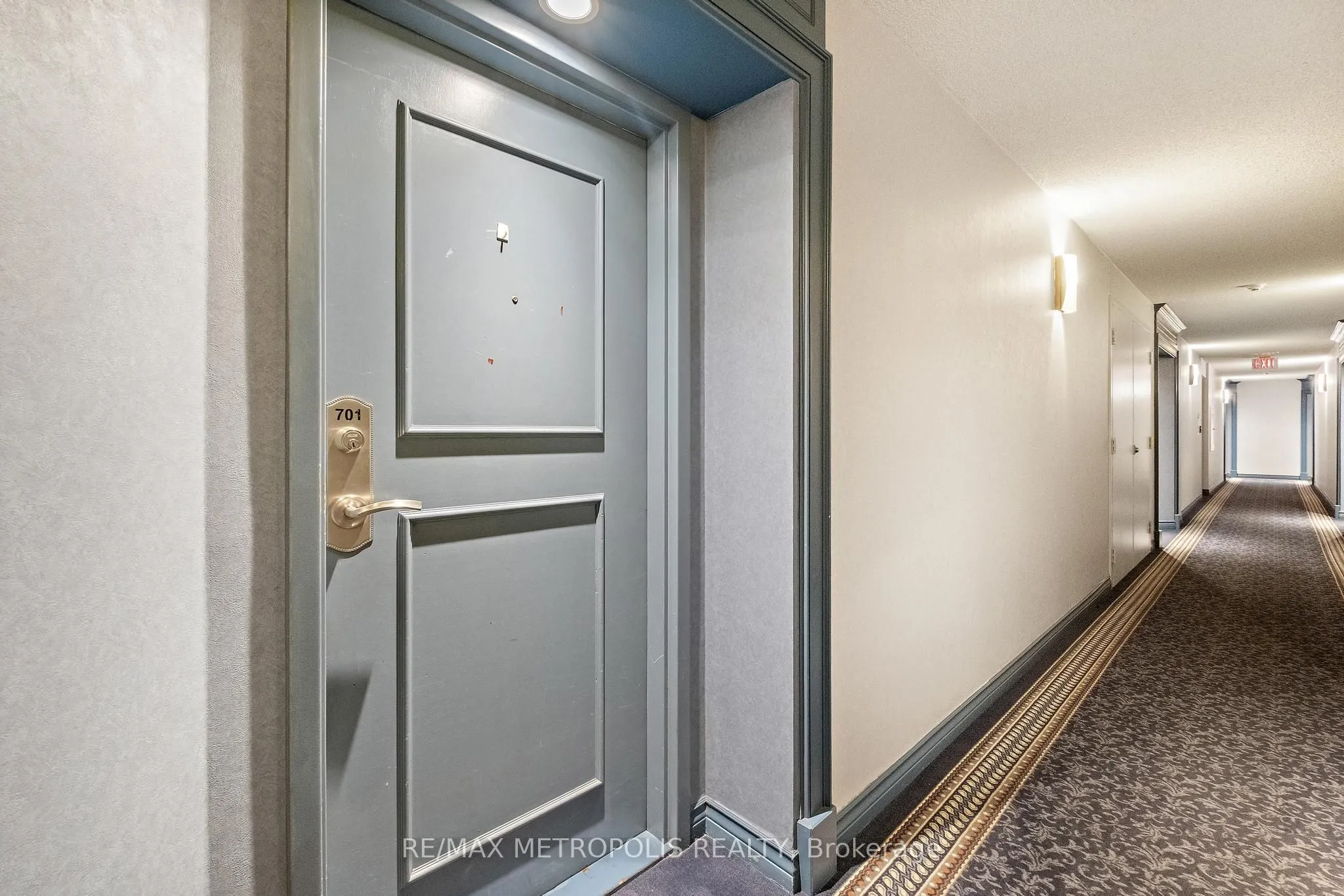 81 Townsgate Drive, #701